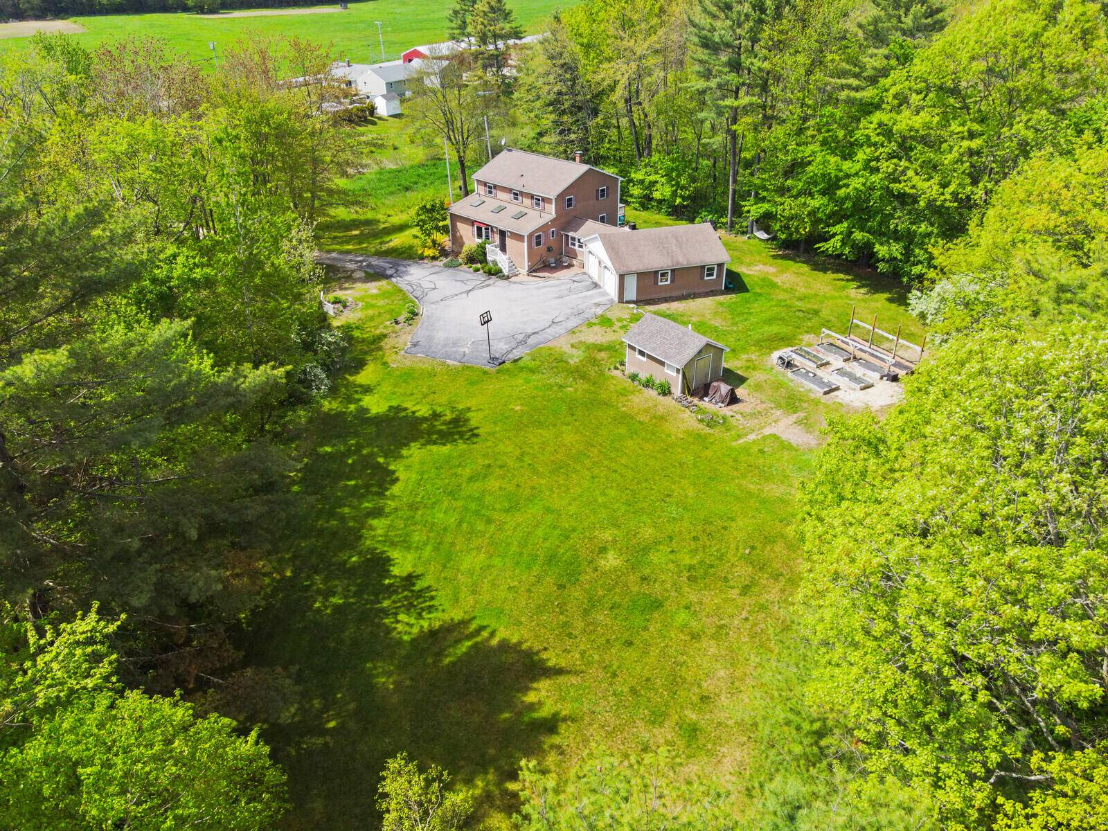 Turner, ME 04282,131 N Parish RD