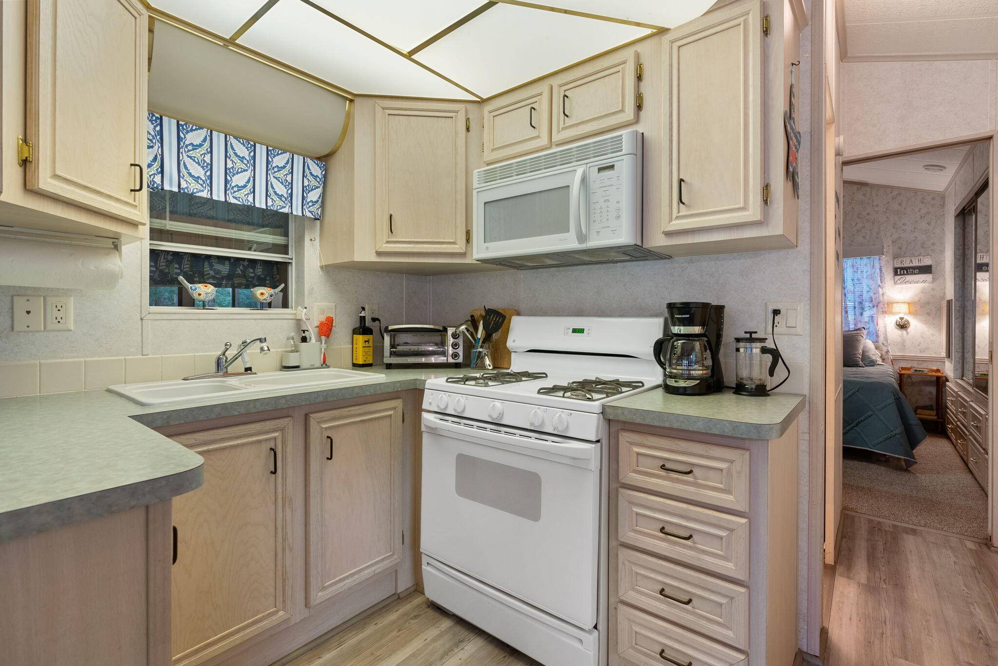 Kennebunk, ME 04043,1 Robinson WAY #A027