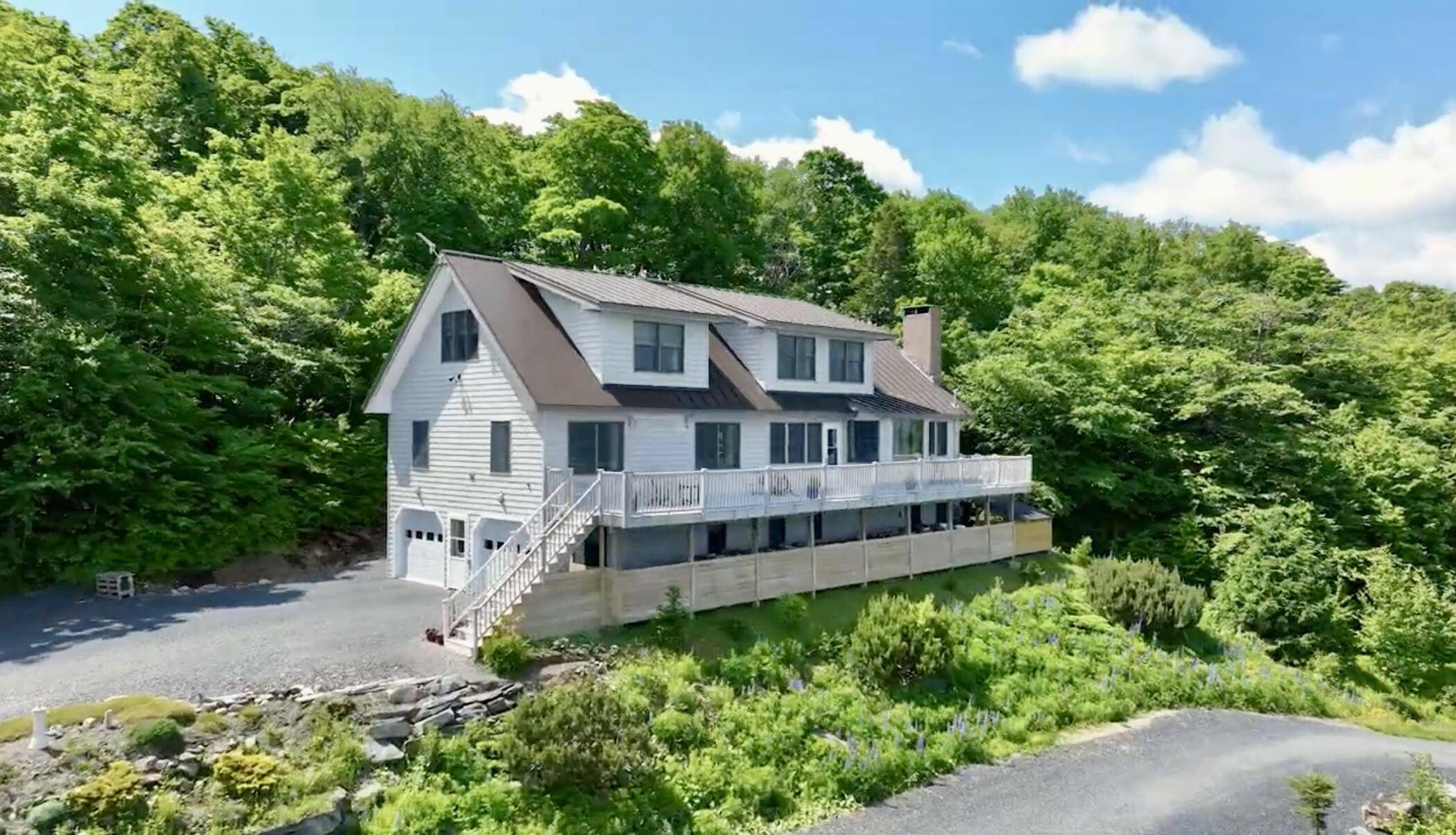 Greenville, ME 04441,74 Hilltop DR