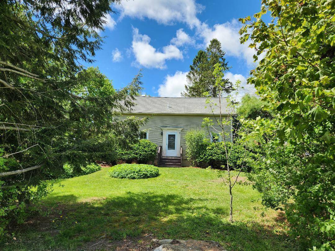 Hampden, ME 04444,198 Main RD N