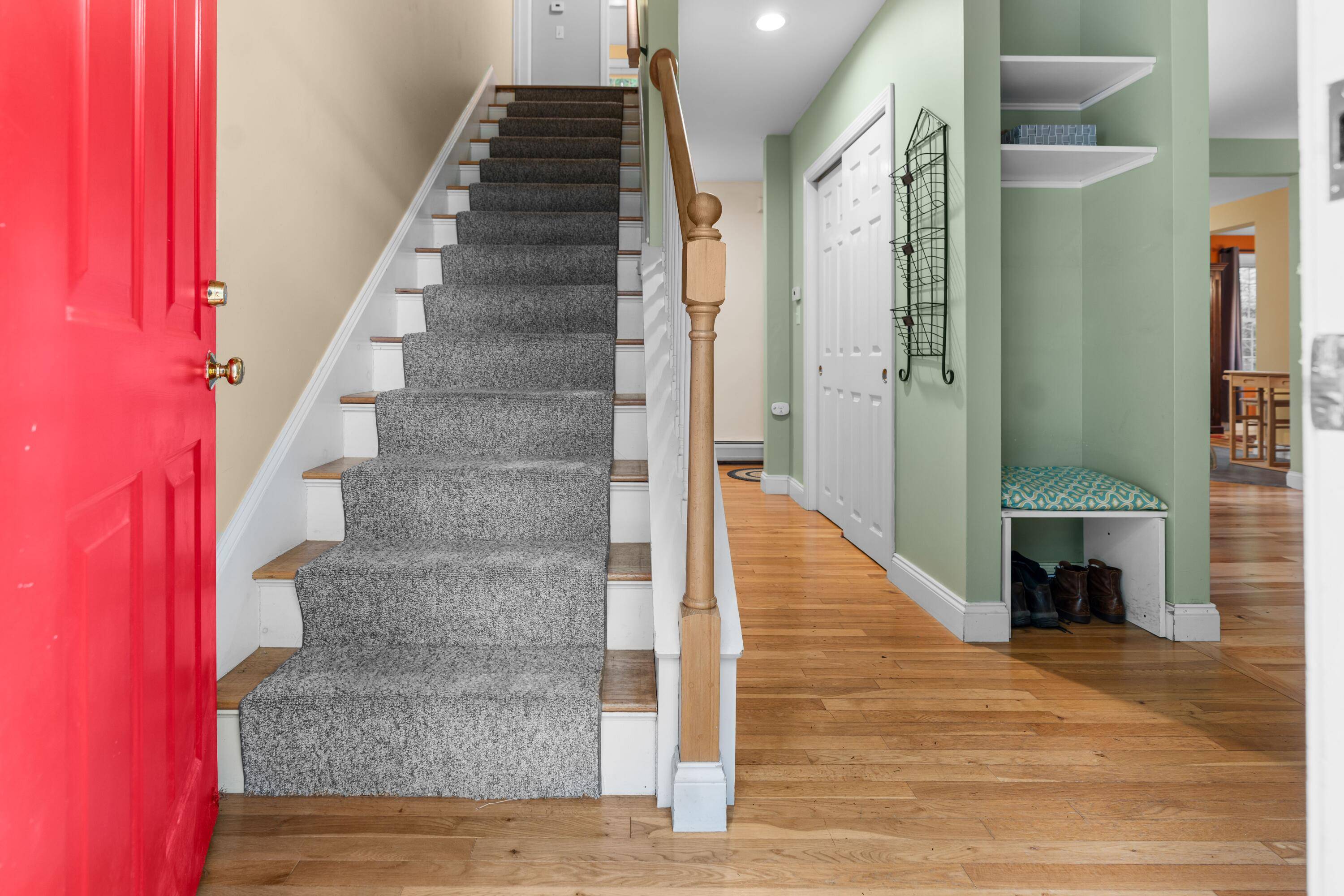 Kennebunk, ME 04043,25 Casey LN