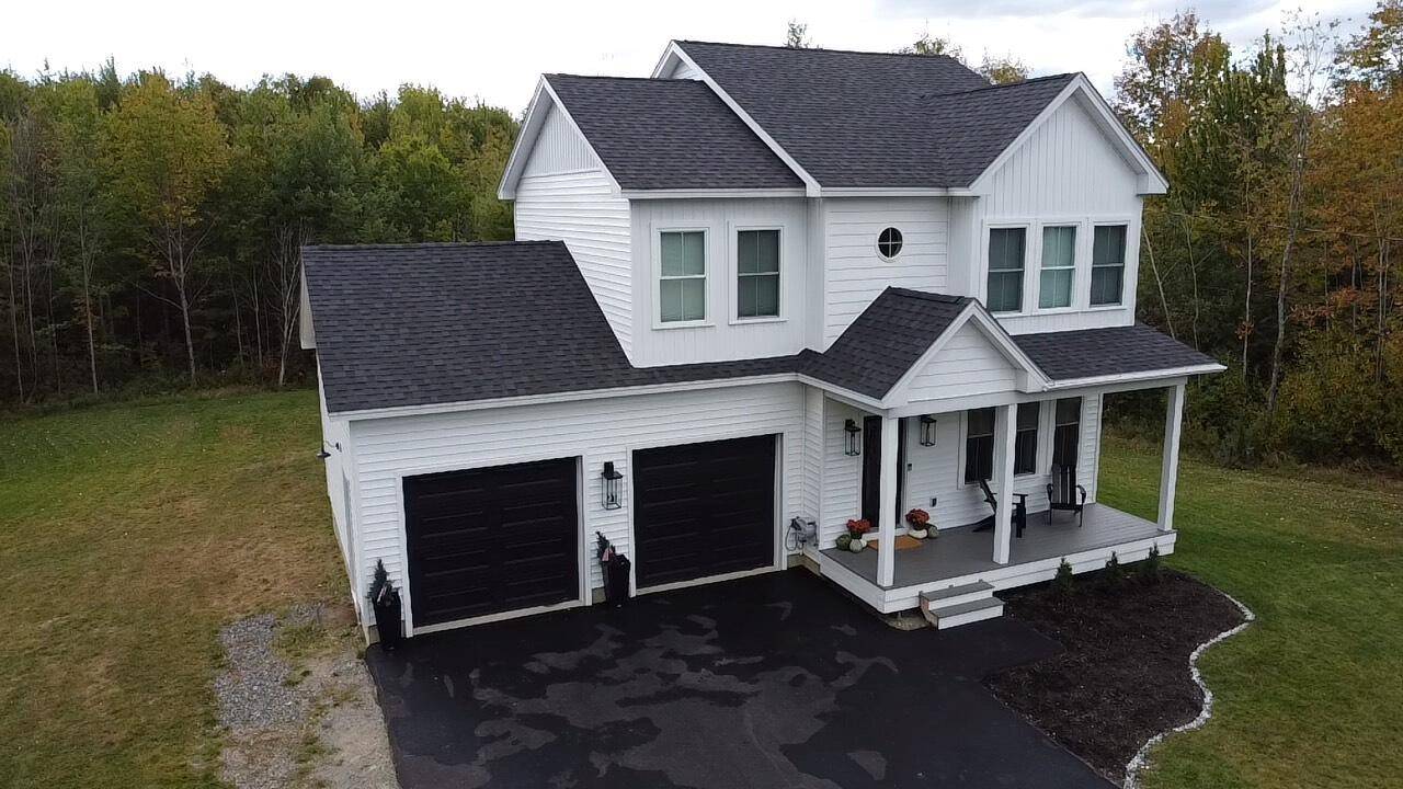 Hampden, ME 04444,20 Emerald DR