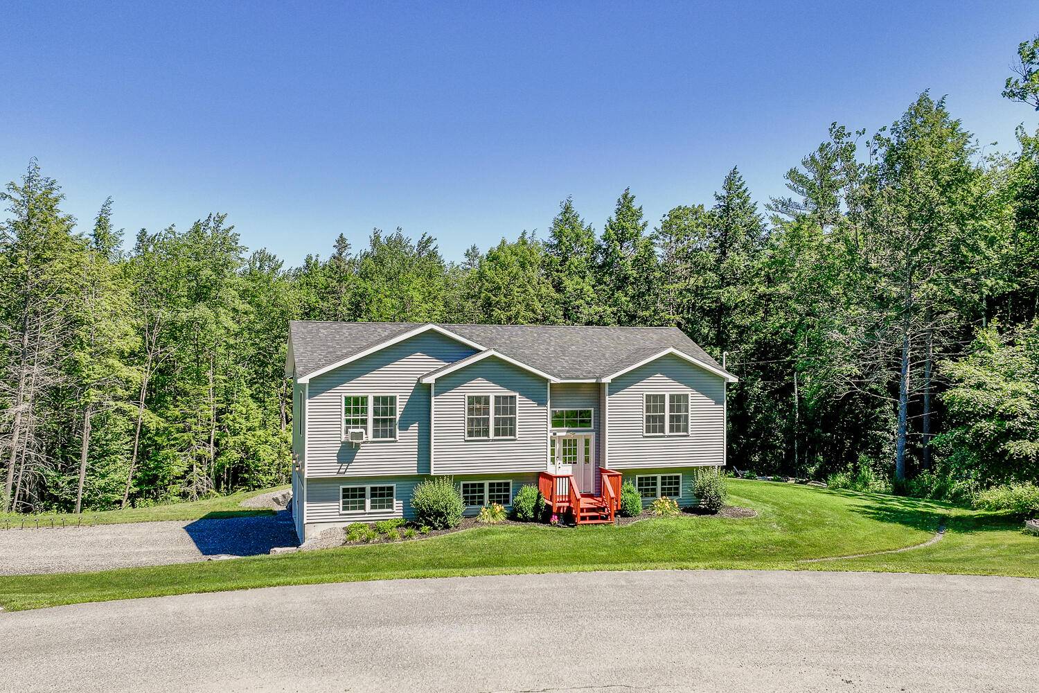 West Gardiner, ME 04345,107 Natalie DR