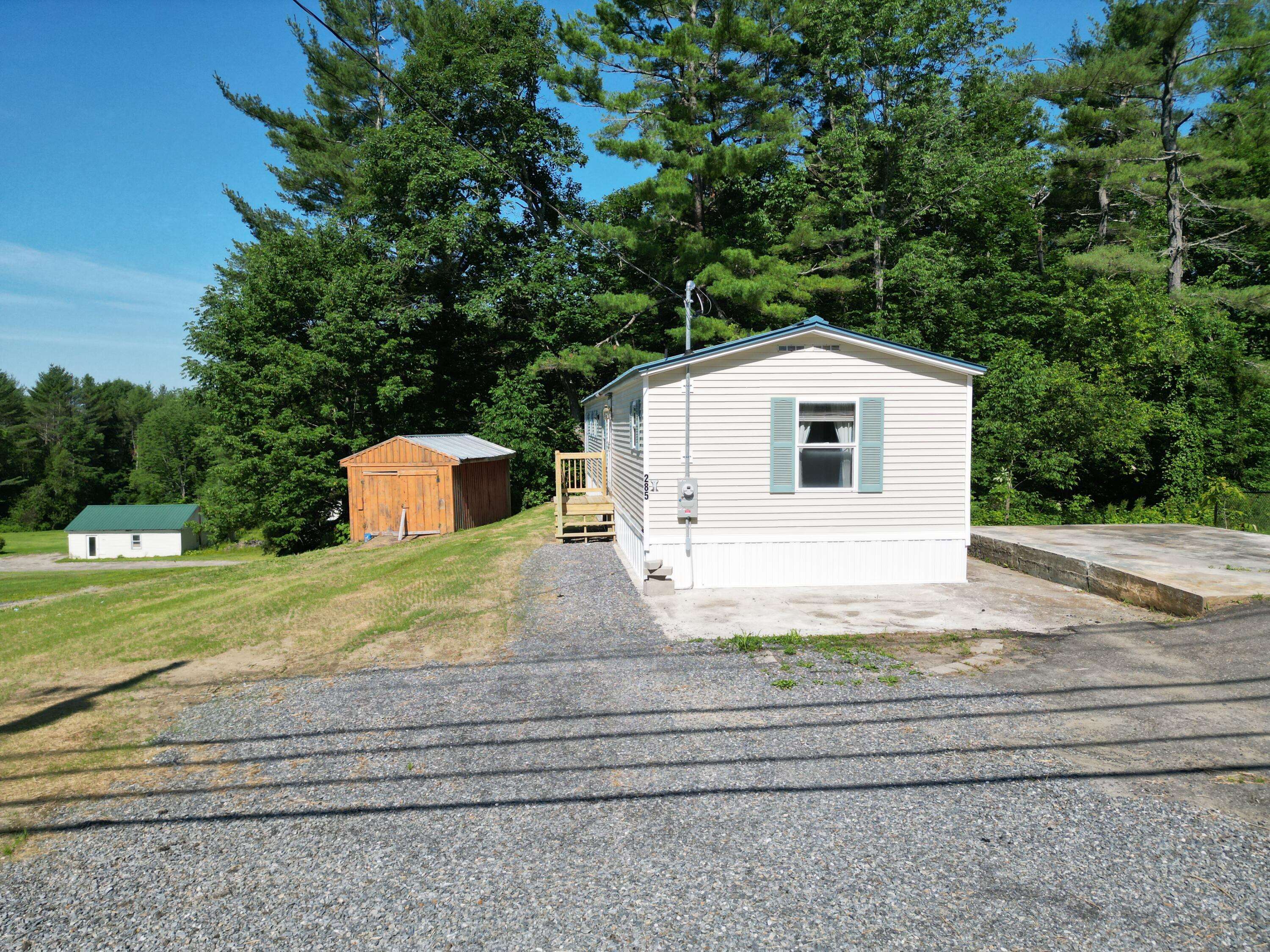 Winslow, ME 04901,285 Cushman RD