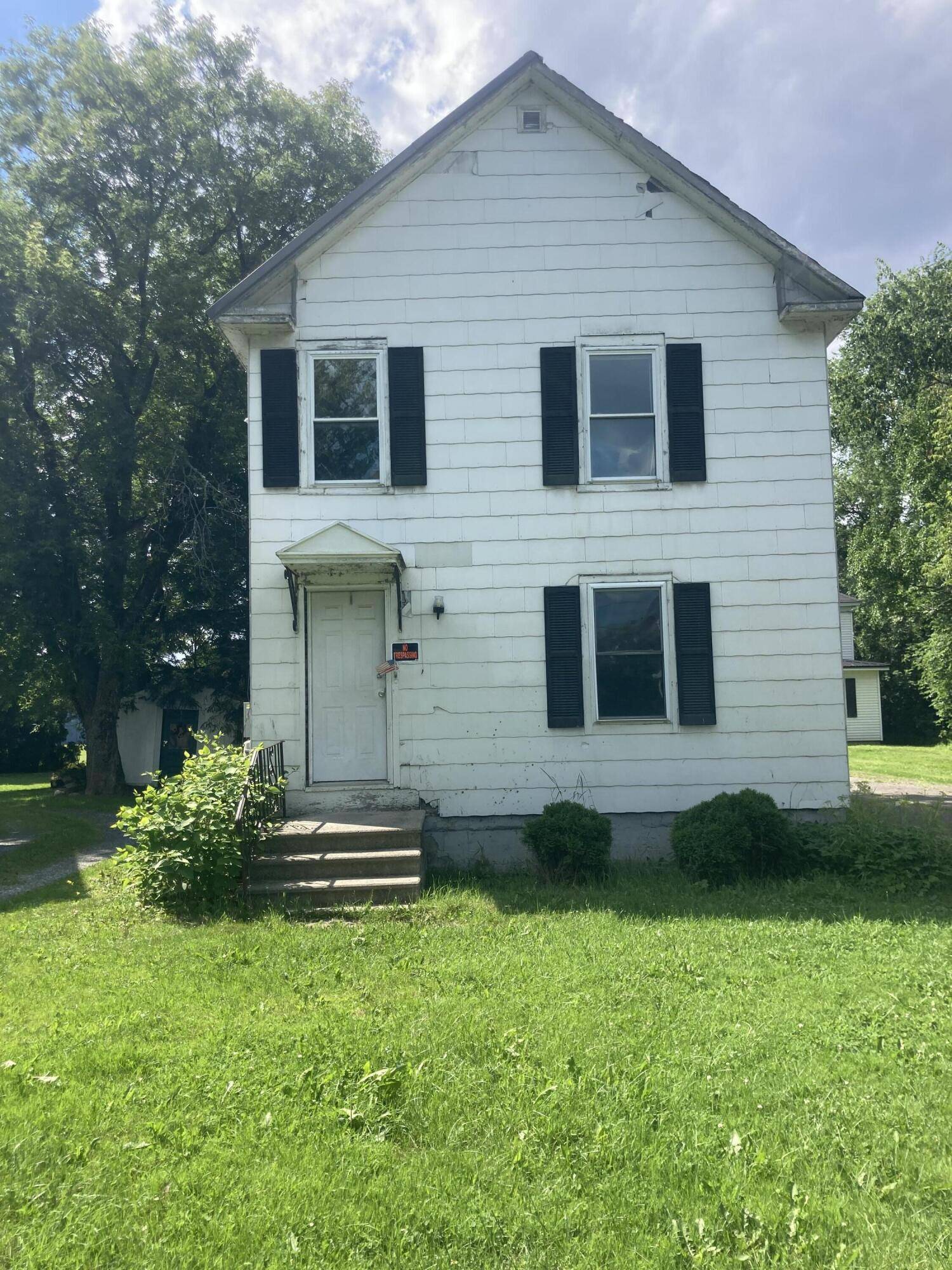 Presque Isle, ME 04769,33 Dyer ST