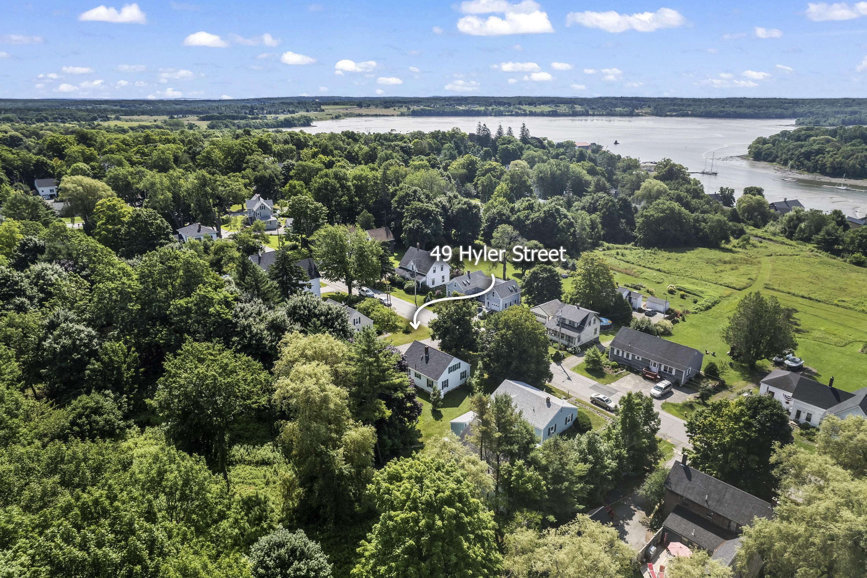 Thomaston, ME 04861,49 Hyler ST