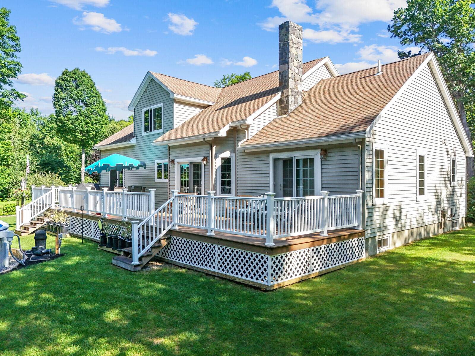 Readfield, ME 04355,90 Davies LN