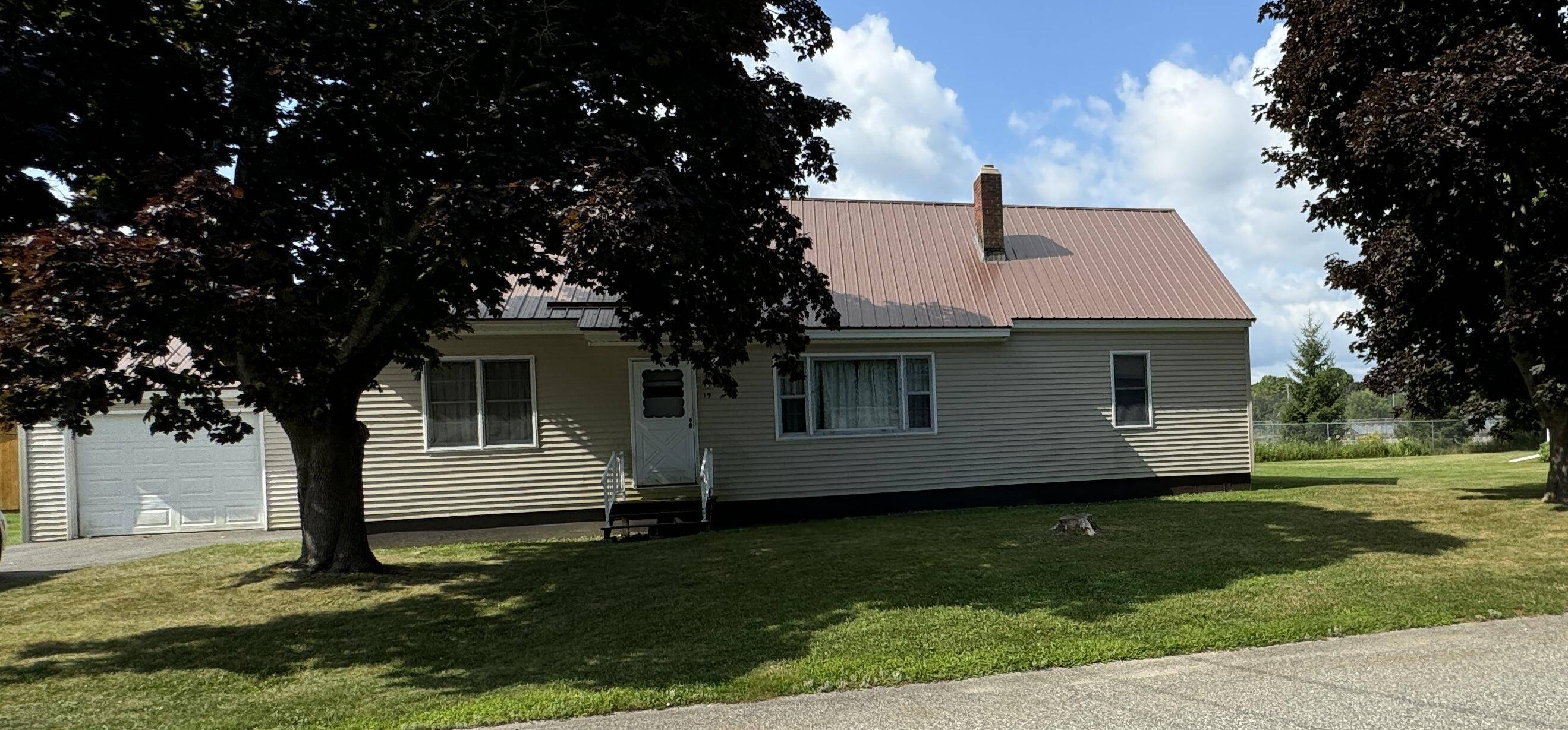 Brewer, ME 04412,19 Park Avenue W