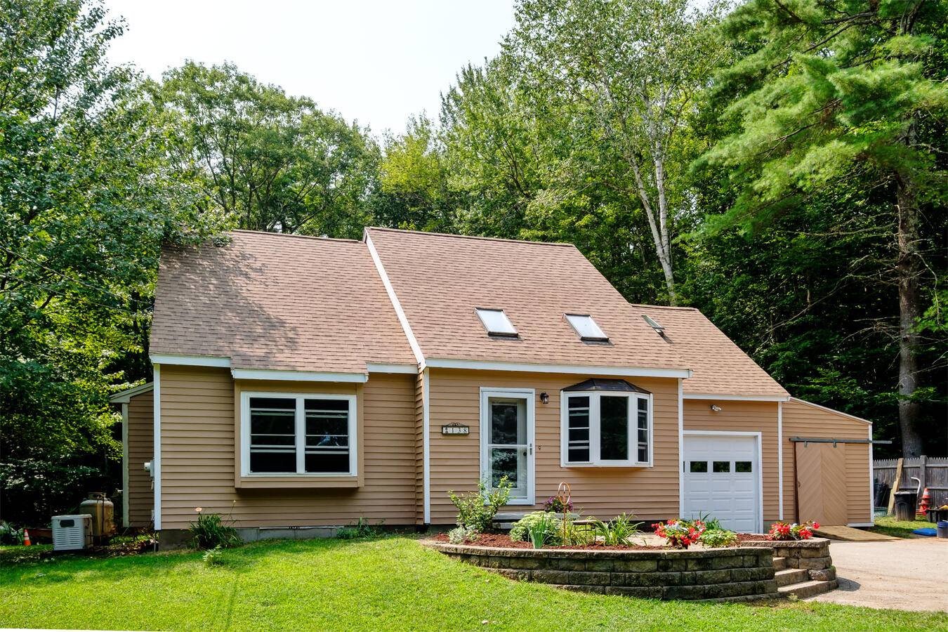 Lebanon, ME 04027,138 Gully Oven RD