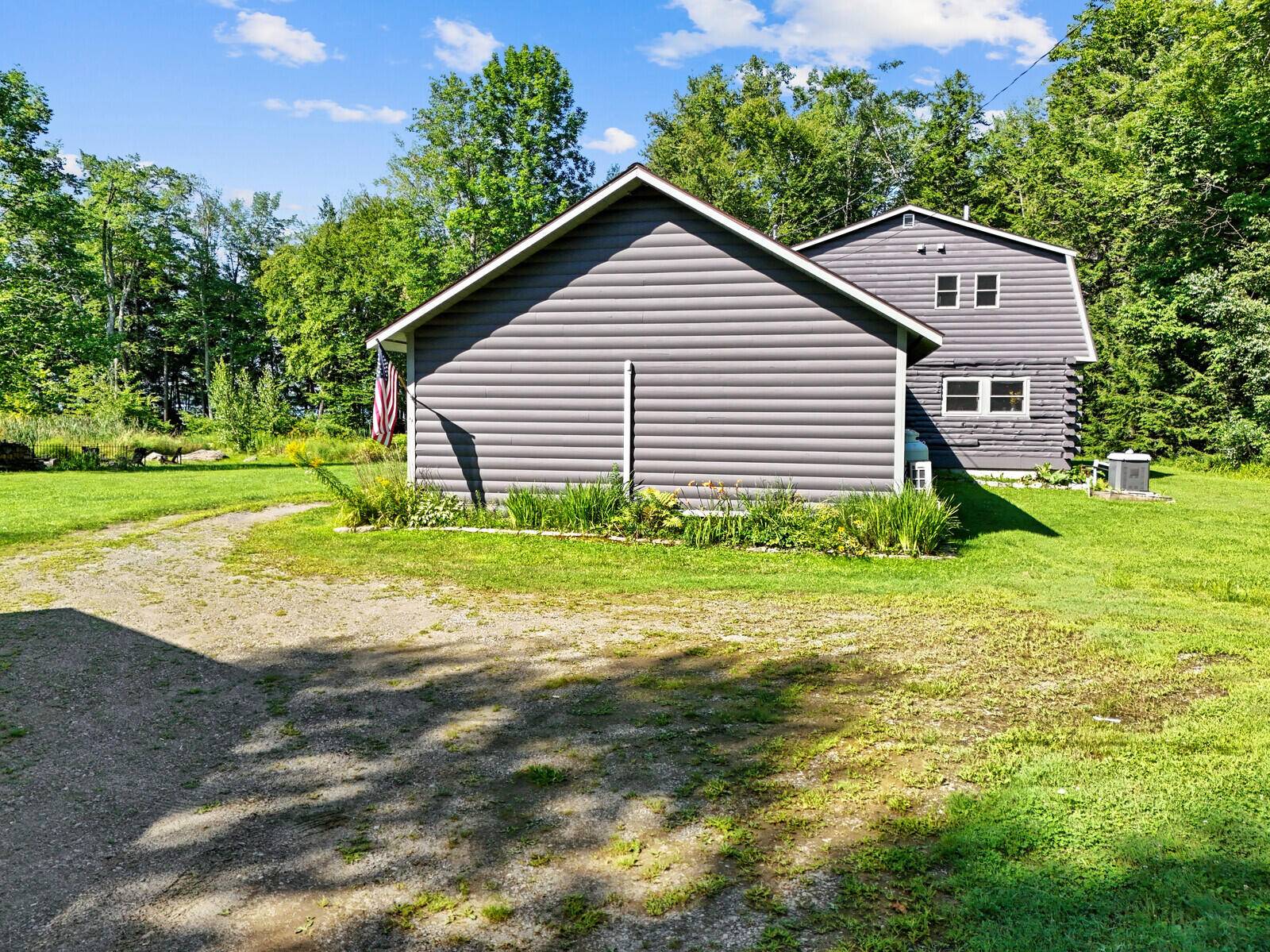 Smithfield, ME 04978,5 Blueberry LN