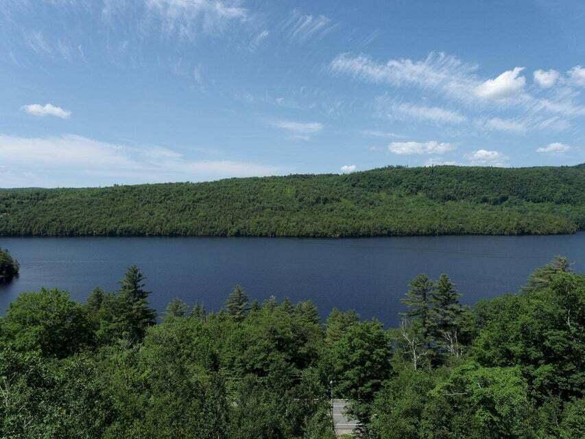 Moscow, ME 04920,1027 Canada RD