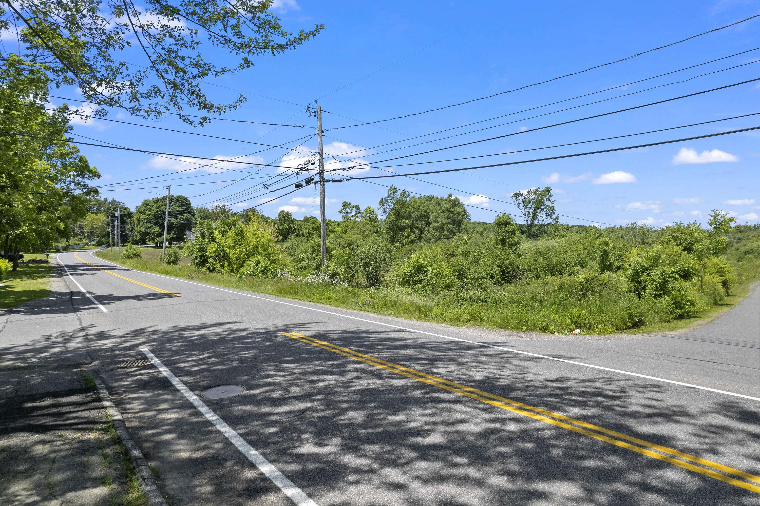Rockland, ME 04841,233 Limerock ST