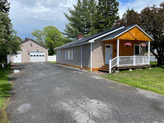 Presque Isle, ME 04769,6 Crestmont CIR