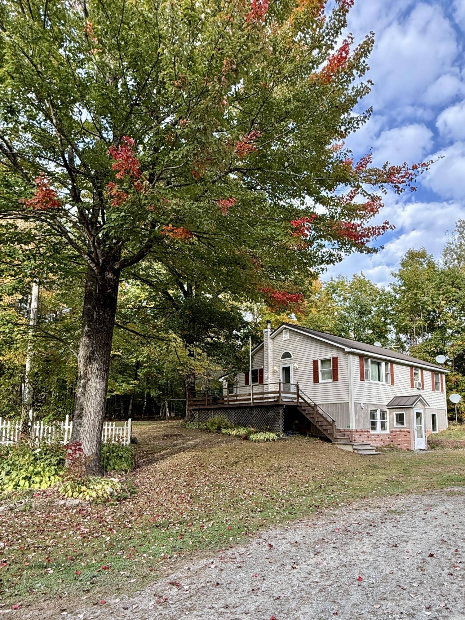 Hudson, ME 04449,72 Meadowbrook LN