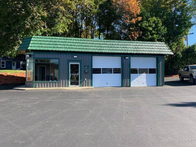 Dexter, ME 04930,182 Spring ST