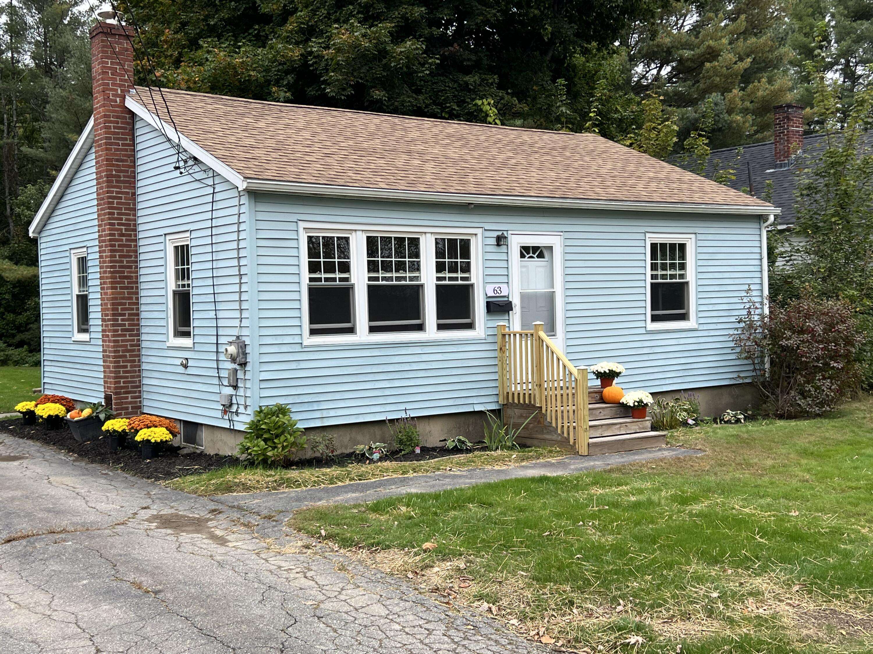 Farmingdale, ME 04344,63 Bowman ST