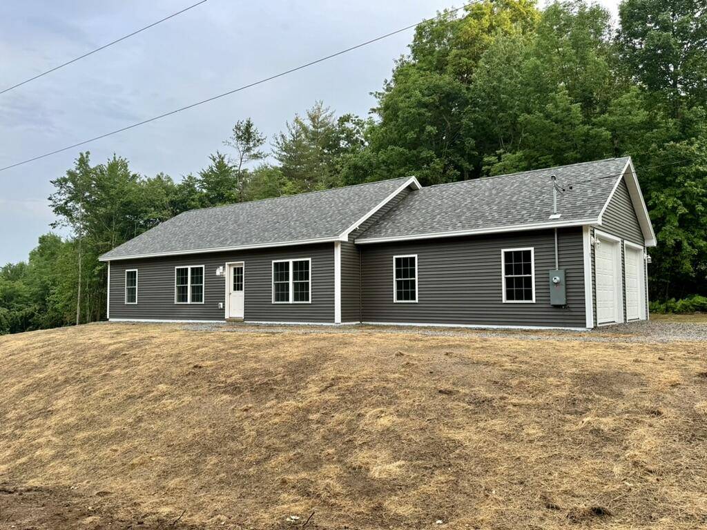 Sabattus, ME 04280,12 Moonlight DR