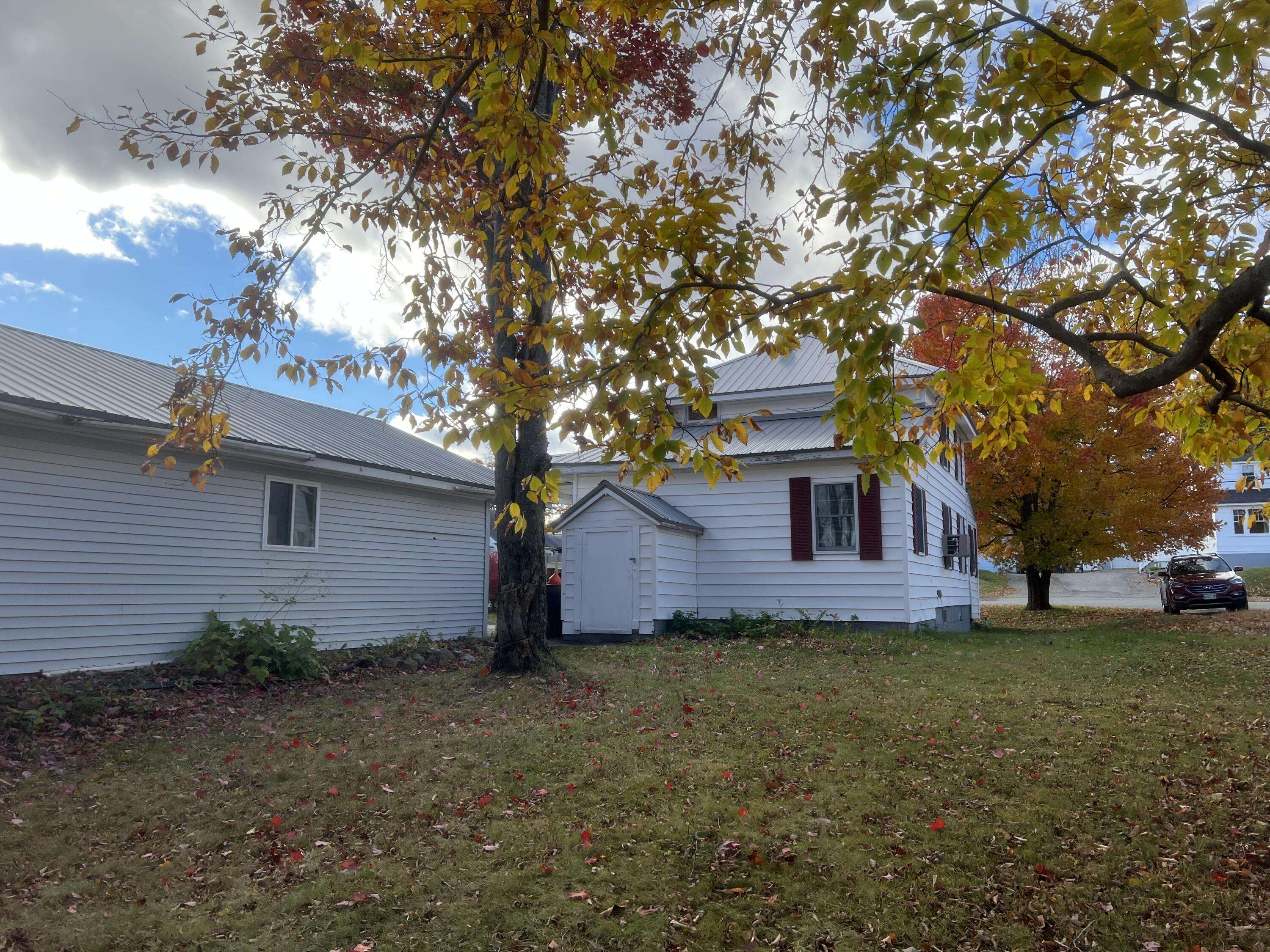 East Millinocket, ME 04430,37 Spruce ST