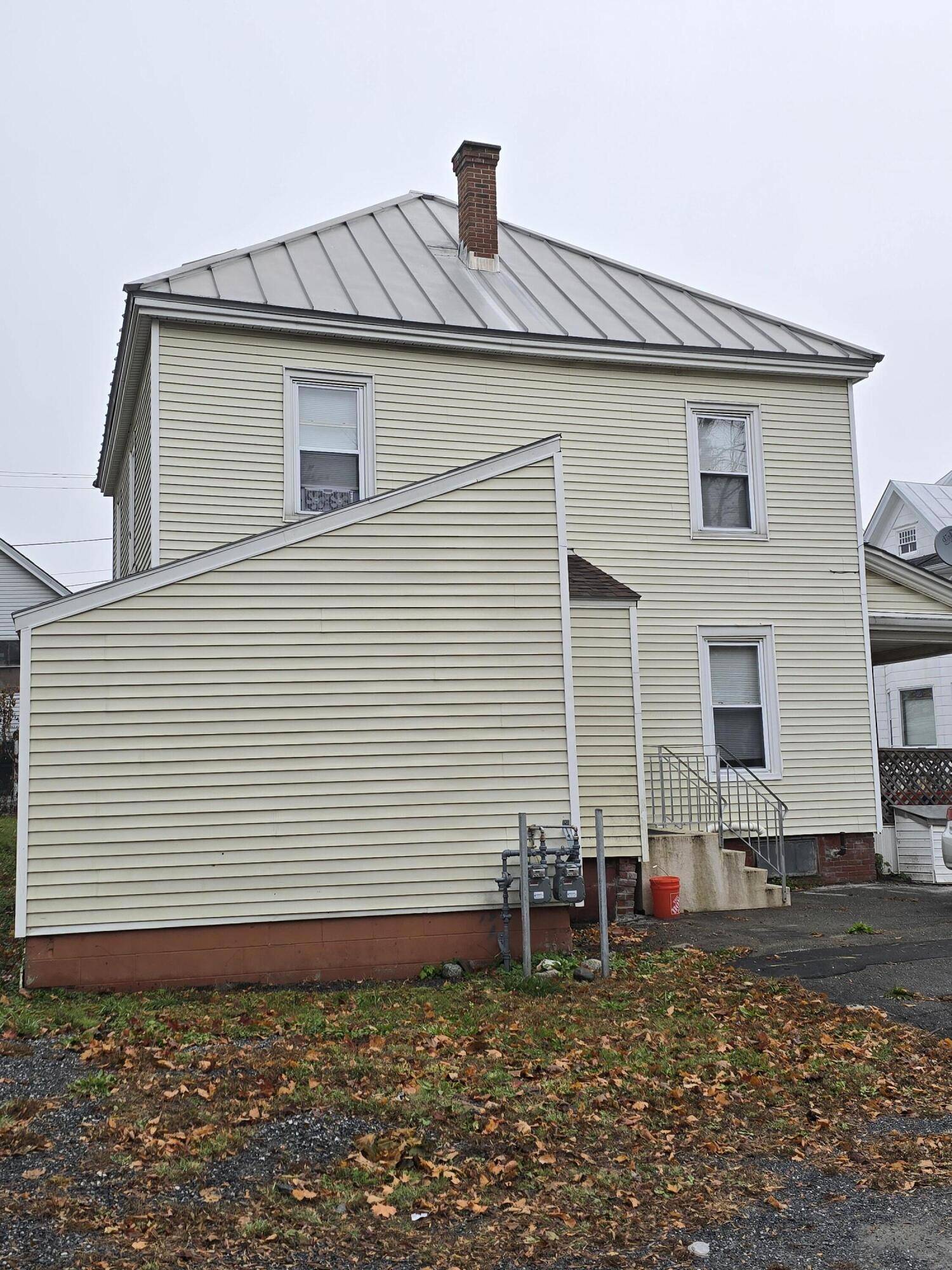 Waterville, ME 04901,1 Spring PL