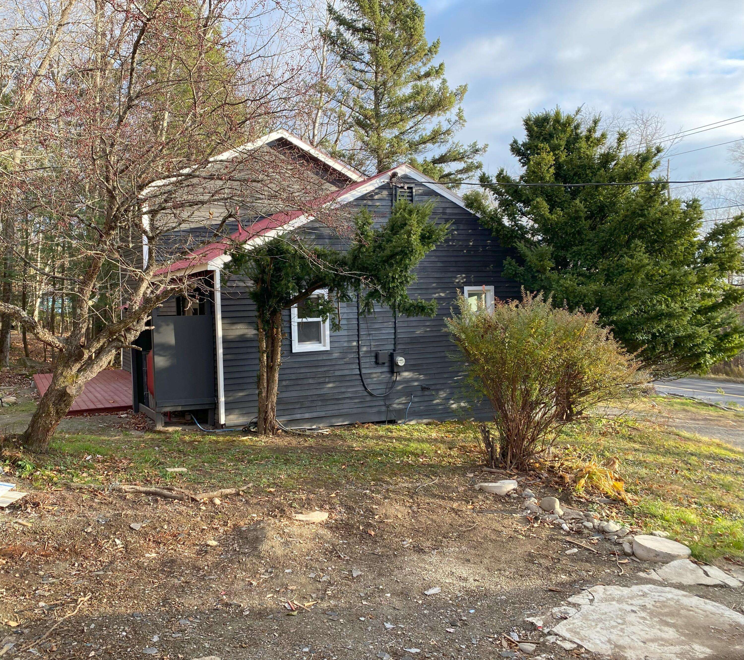 Skowhegan, ME 04976,1140 Canaan RD