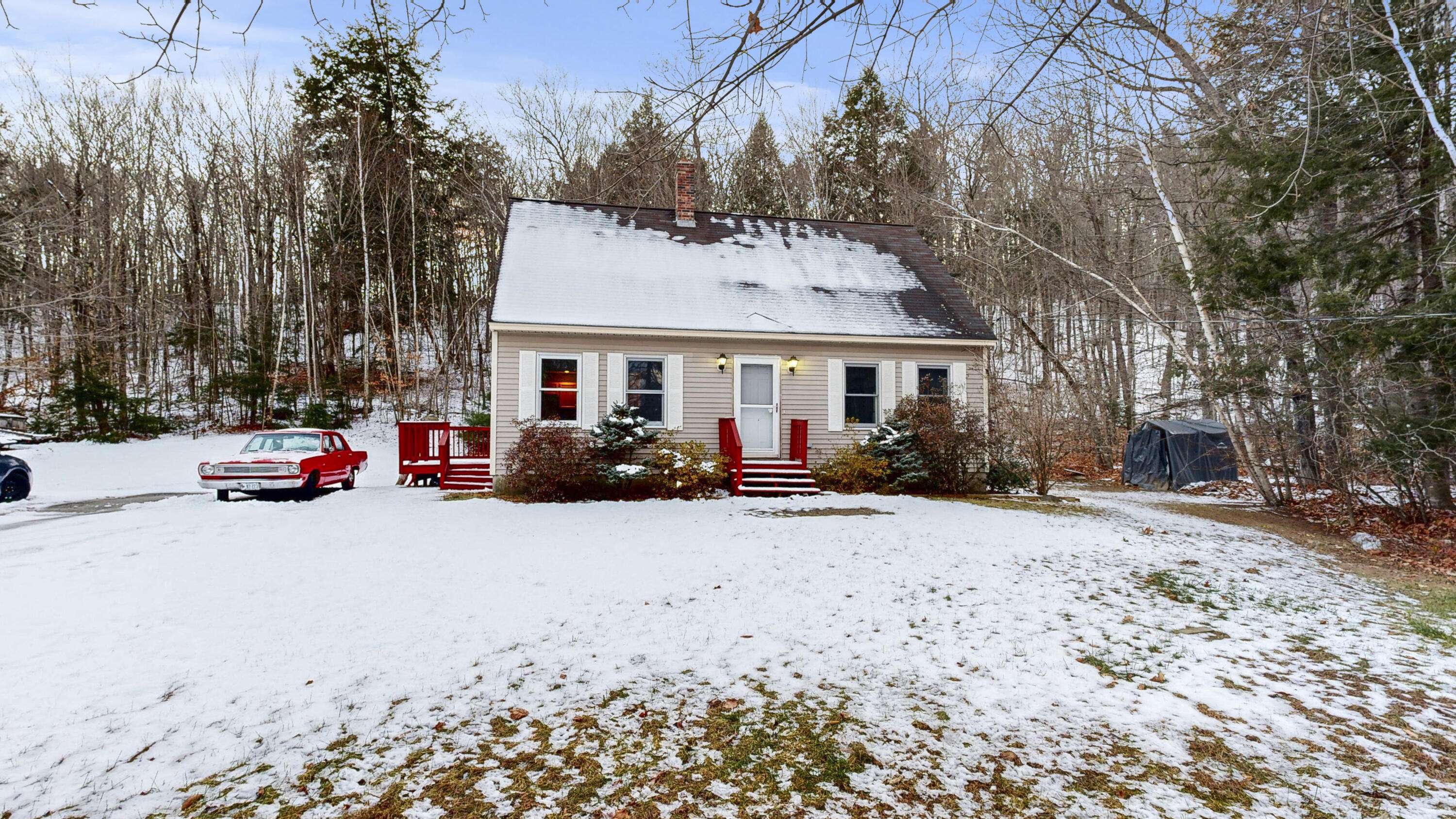 New Gloucester, ME 04260,69 McKenny DR