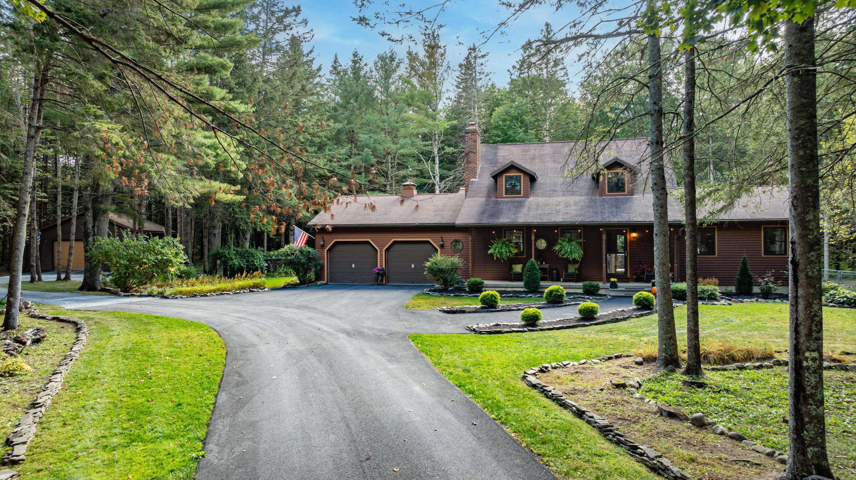 Hermon, ME 04401,2072 Spruce ST