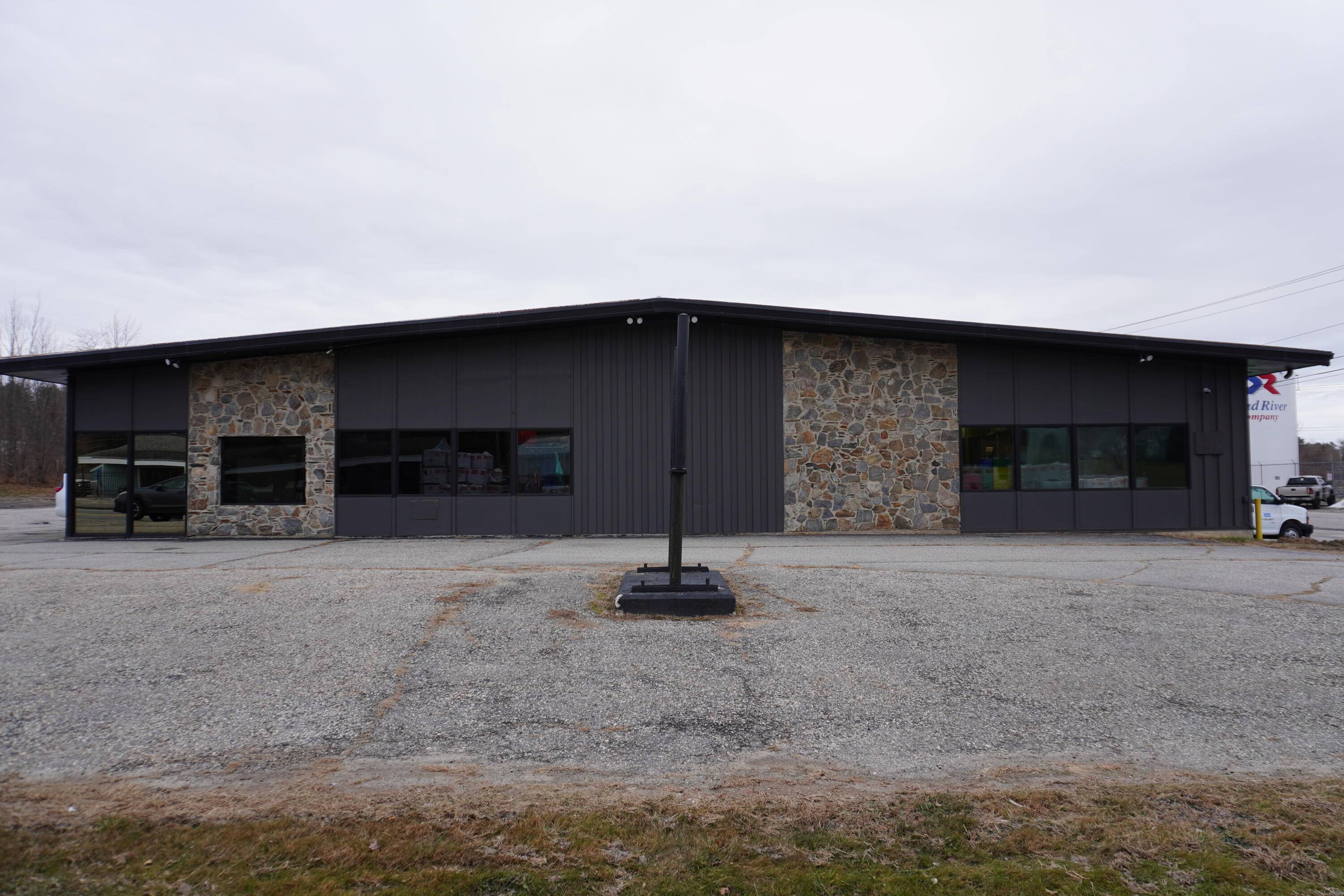 Lewiston, ME 04240,1830 Lisbon ST
