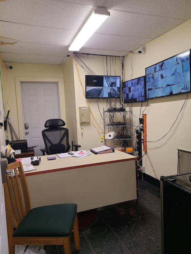 Lewiston, ME 04240,163 Bates ST