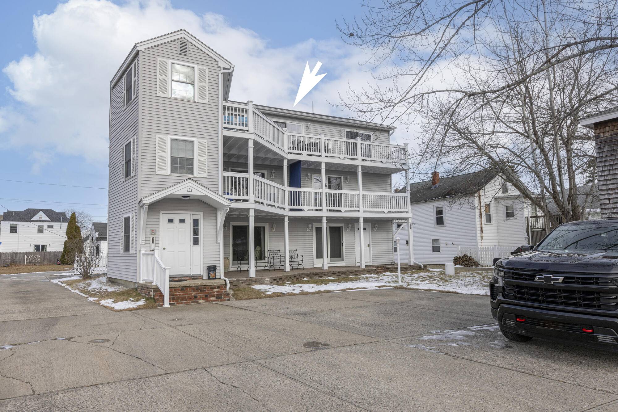 Old Orchard Beach, ME 04064,133 W Grand AVE #4