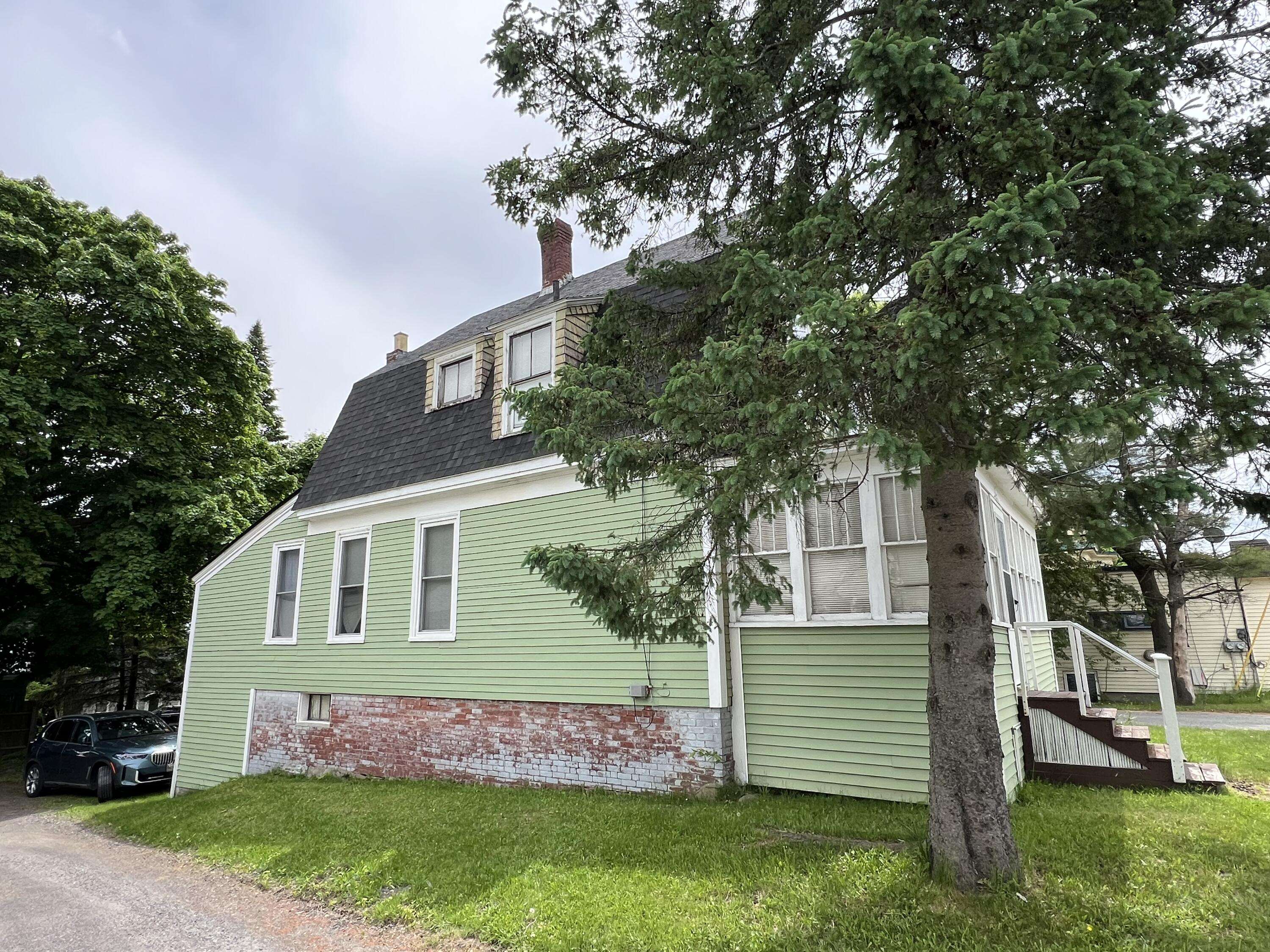 Waterville, ME 04901,139 College AVE