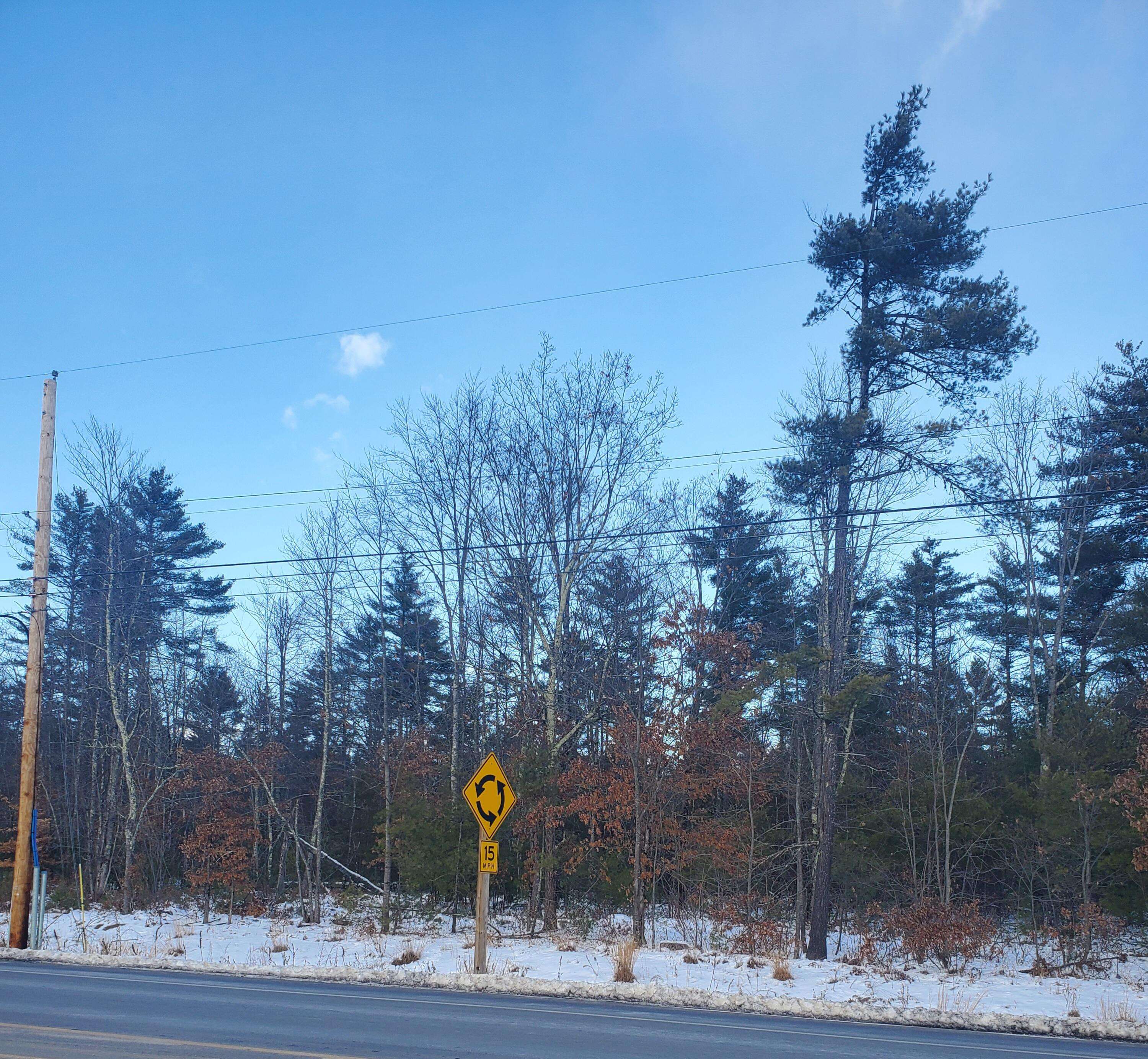 Standish, ME 04085,15 Manchester RD