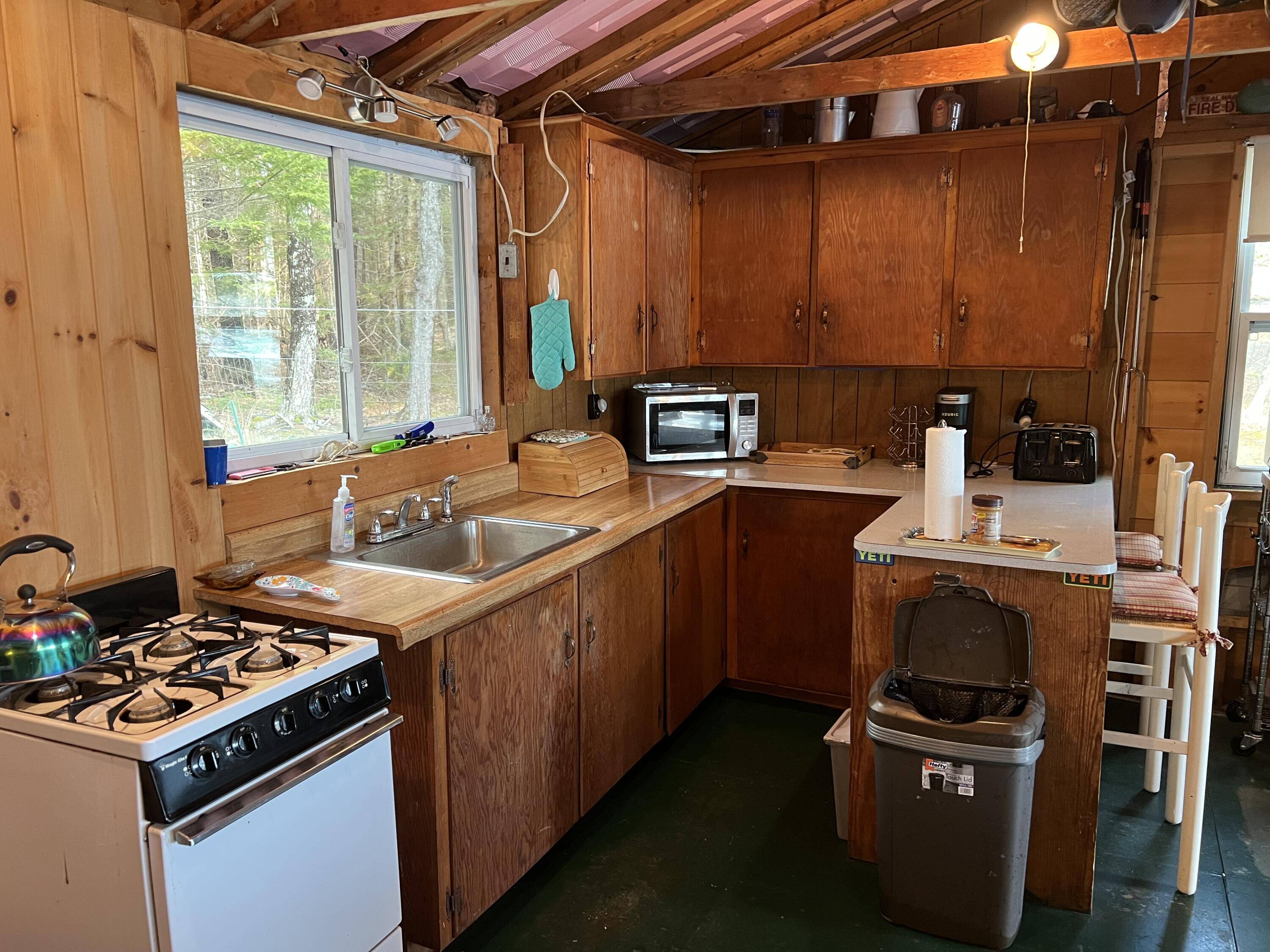 Gouldsboro, ME 04607,23 Bullfrog Cove Road