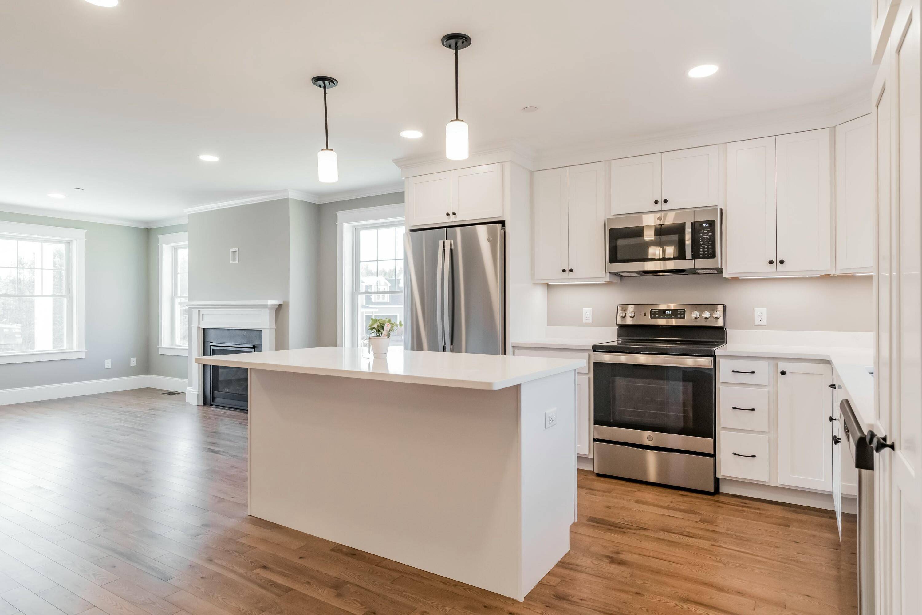 Gorham, ME 04038,170 Falcon Crest DR #52