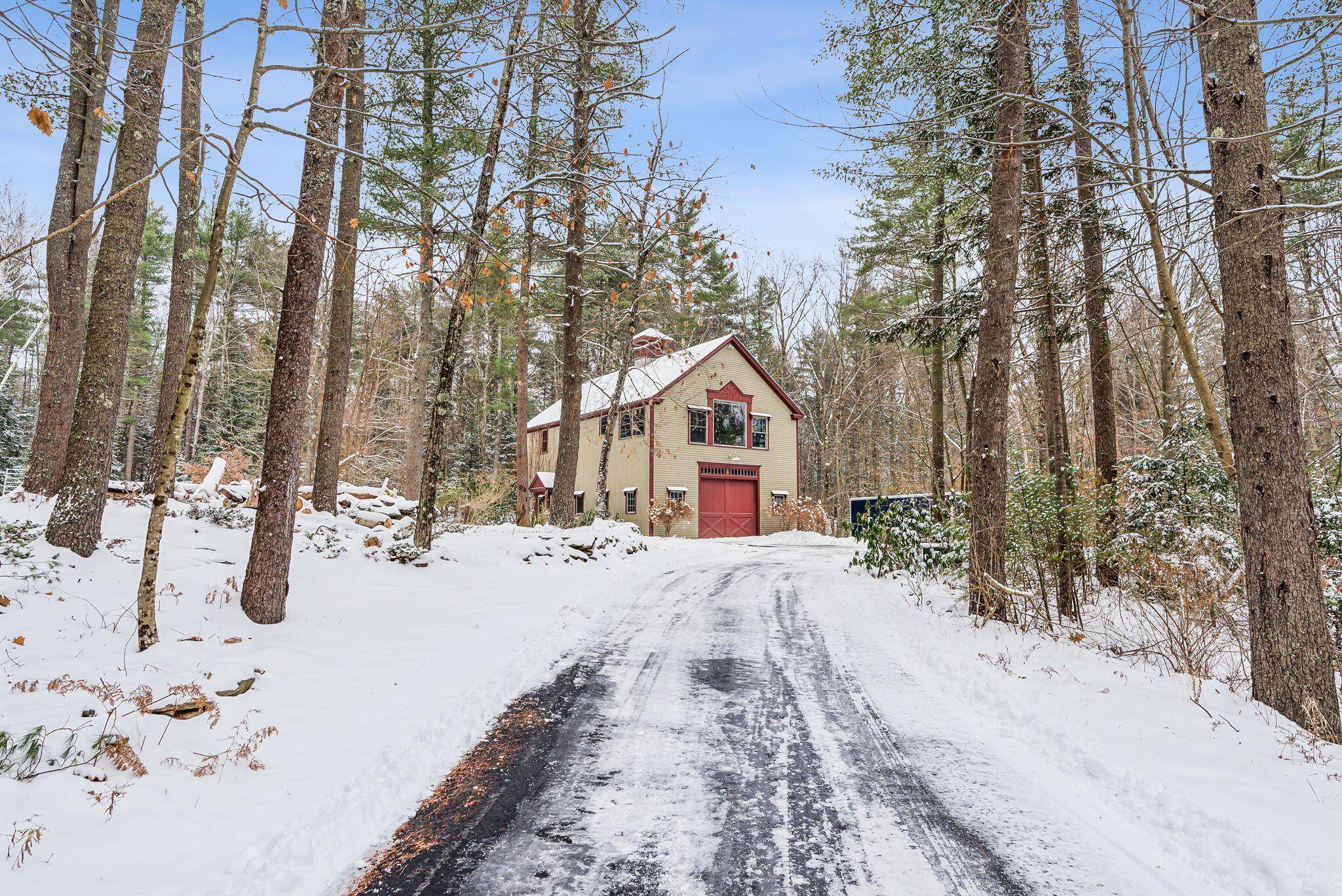 Falmouth, ME 04105,1 and 1 A Dunham Pond LN