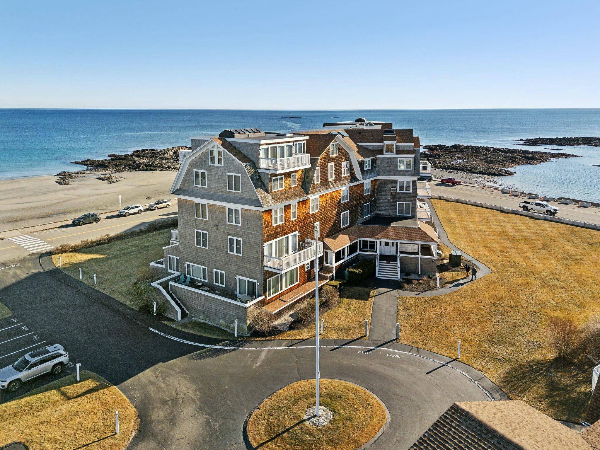 Kennebunk, ME 04043,149 Beach AVE #106