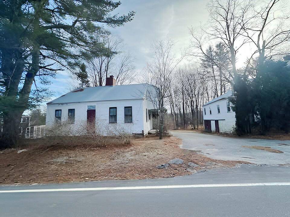 Hollis, ME 04042,443 Bar Mills RD