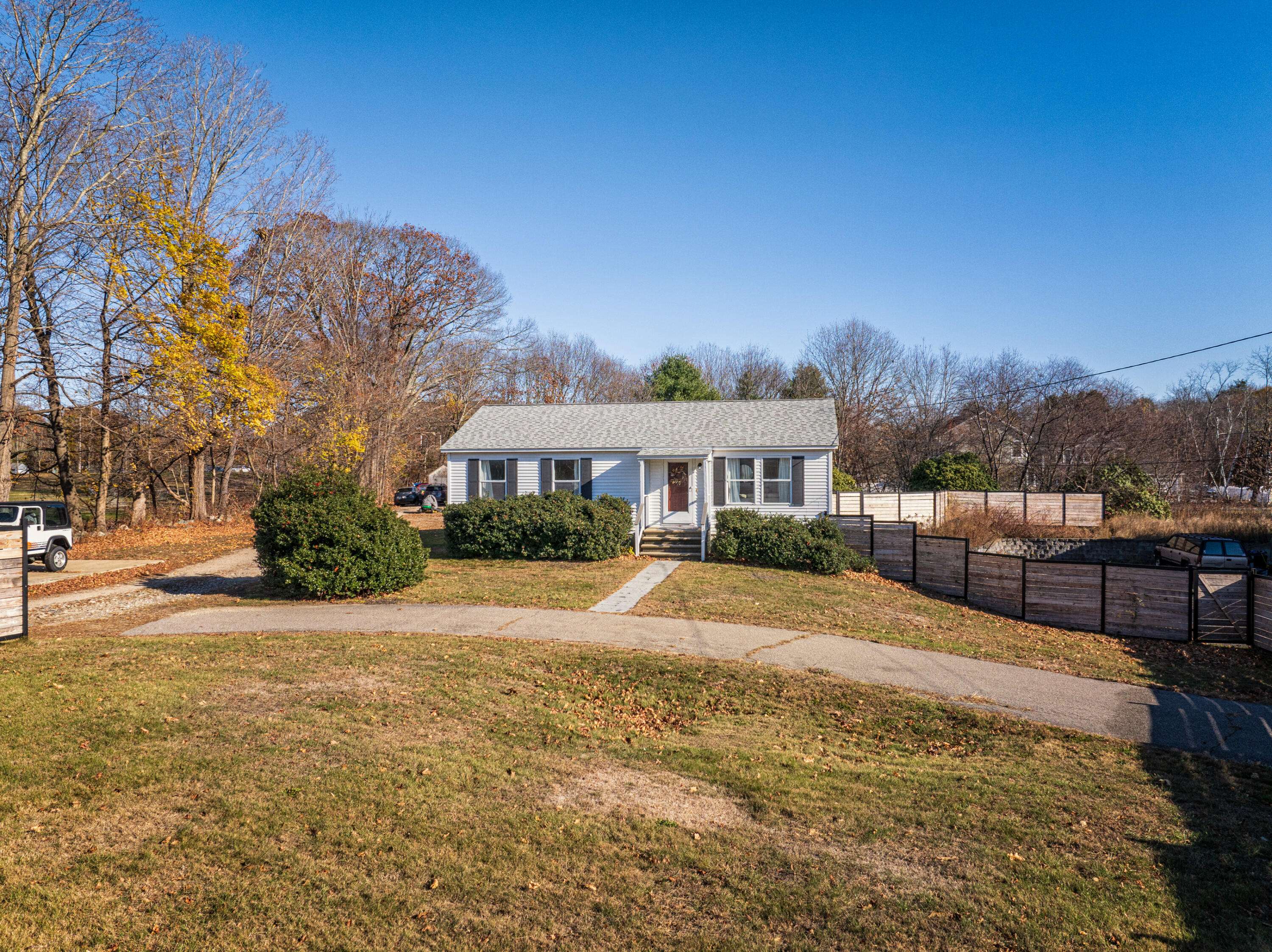 Kittery, ME 03904,116 Rogers RD
