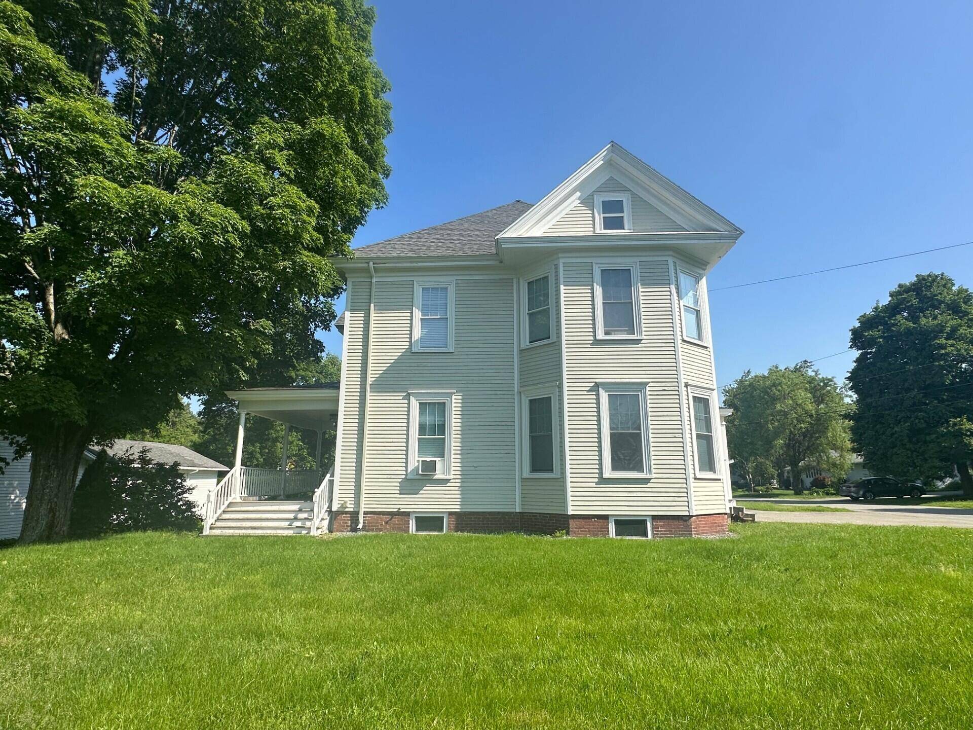 Bangor, ME 04401,98 Fountain ST