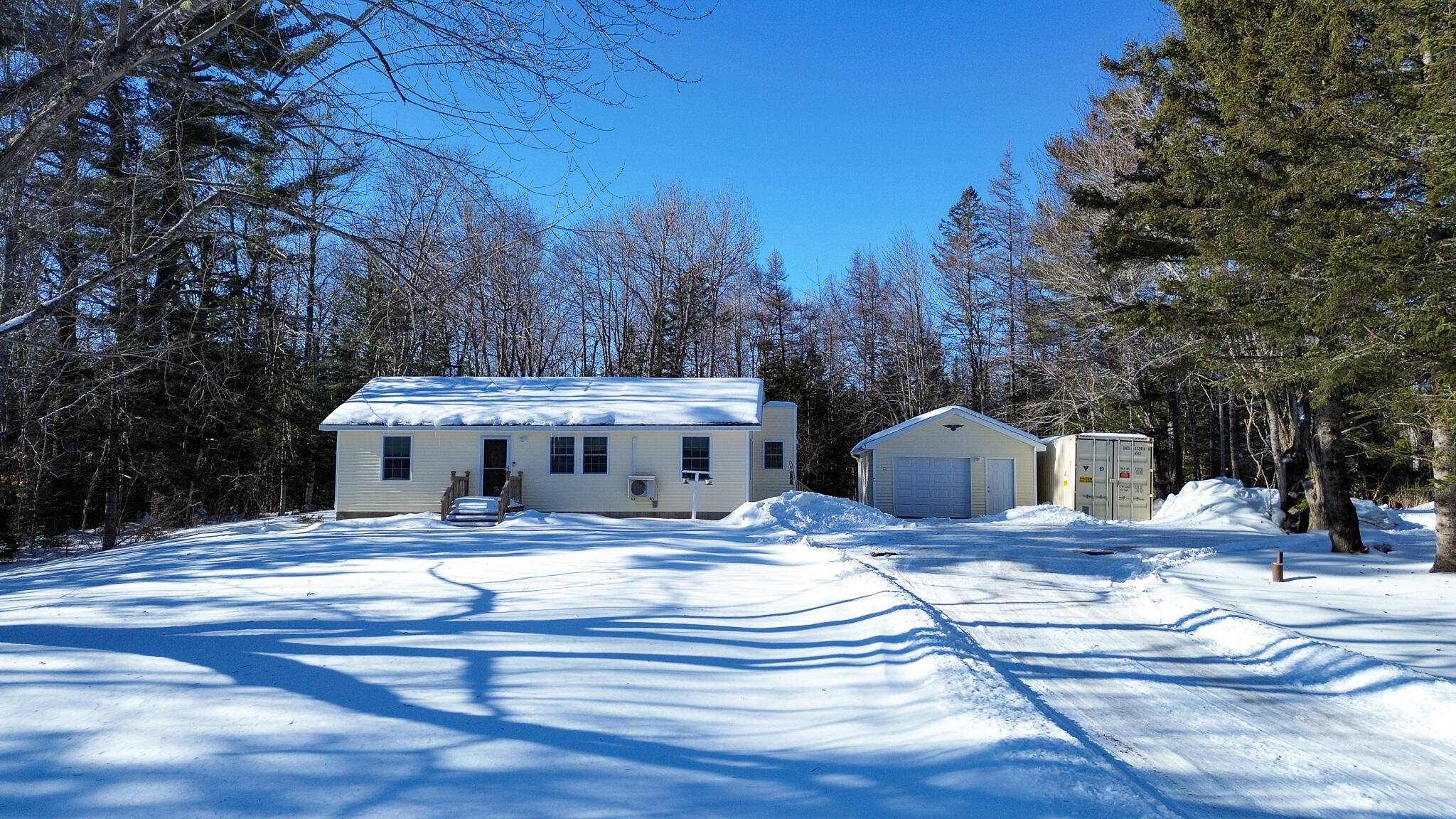 Hancock, ME 04640,8 Lee WAY