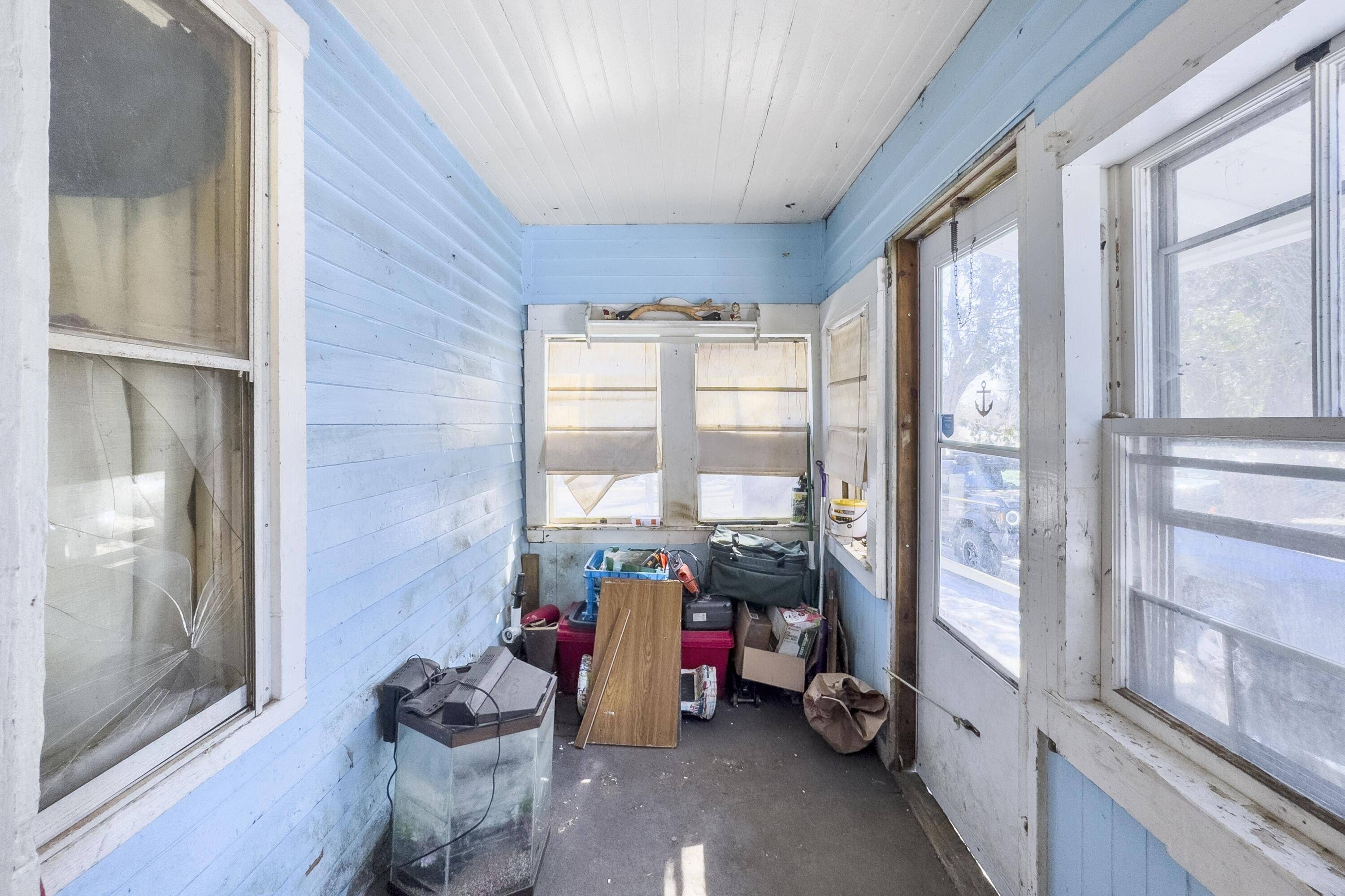 Thomaston, ME 04861,102 Beechwood ST