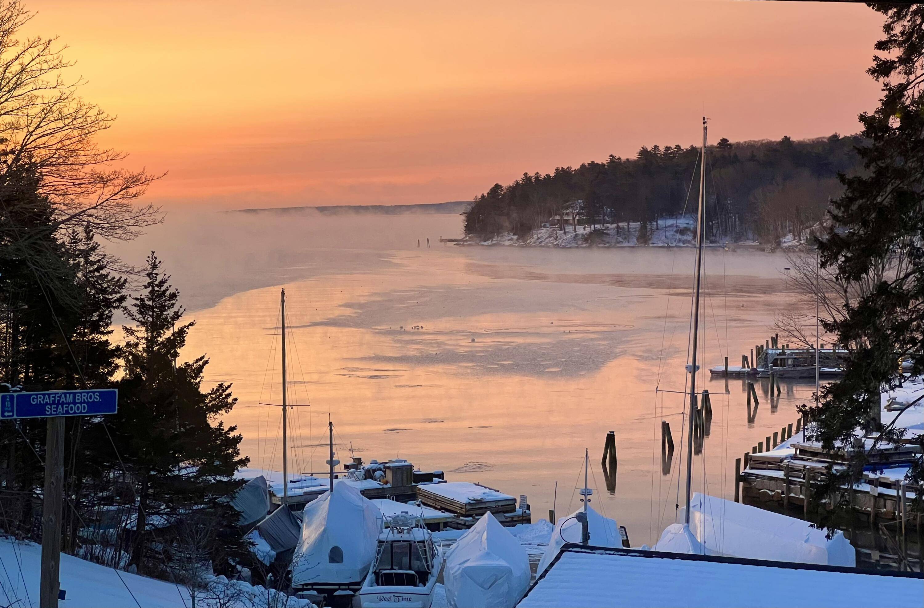 Rockport, ME 04856,21 Main ST