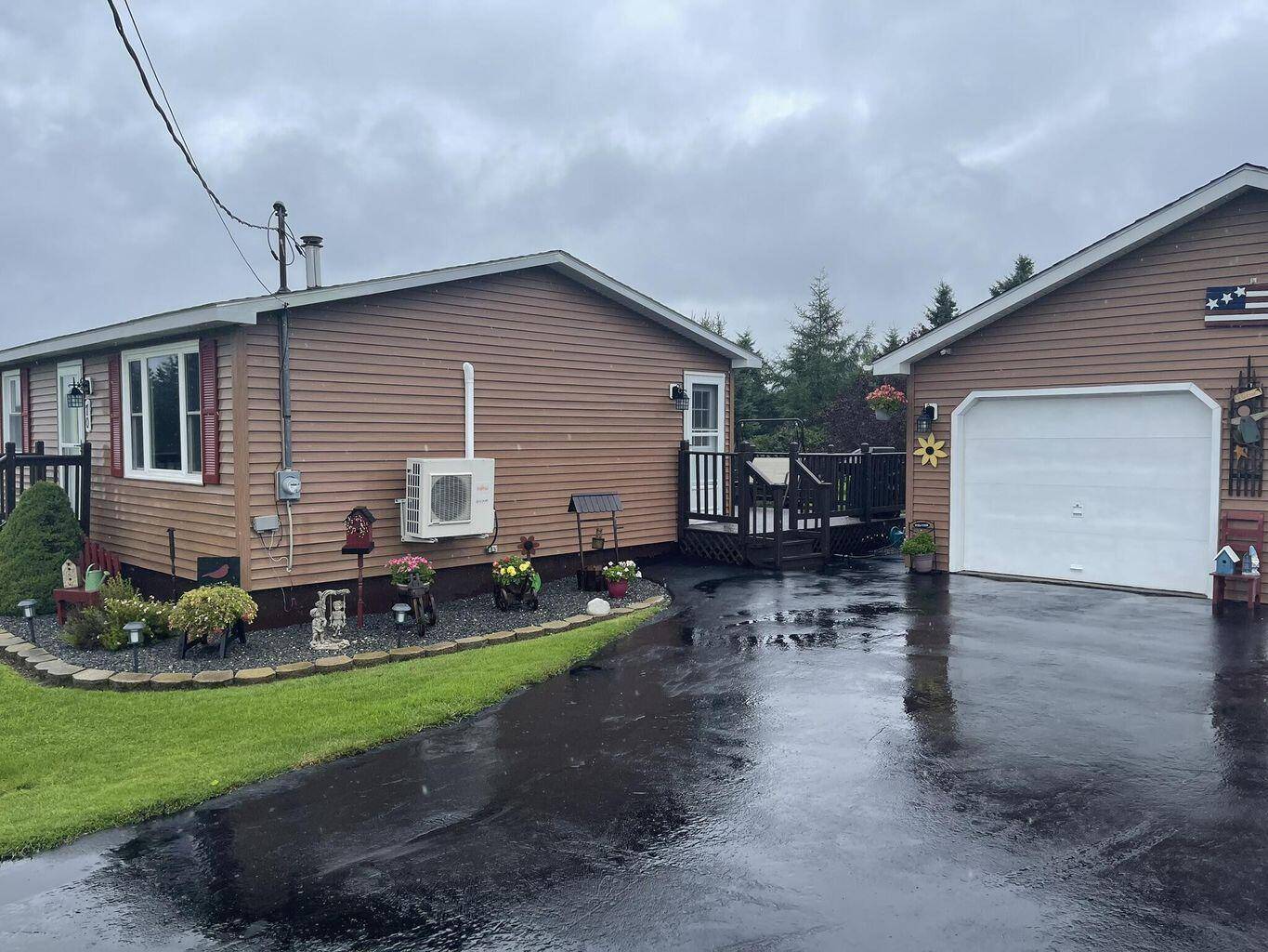 Presque Isle, ME 04769,70 Cleaves RD