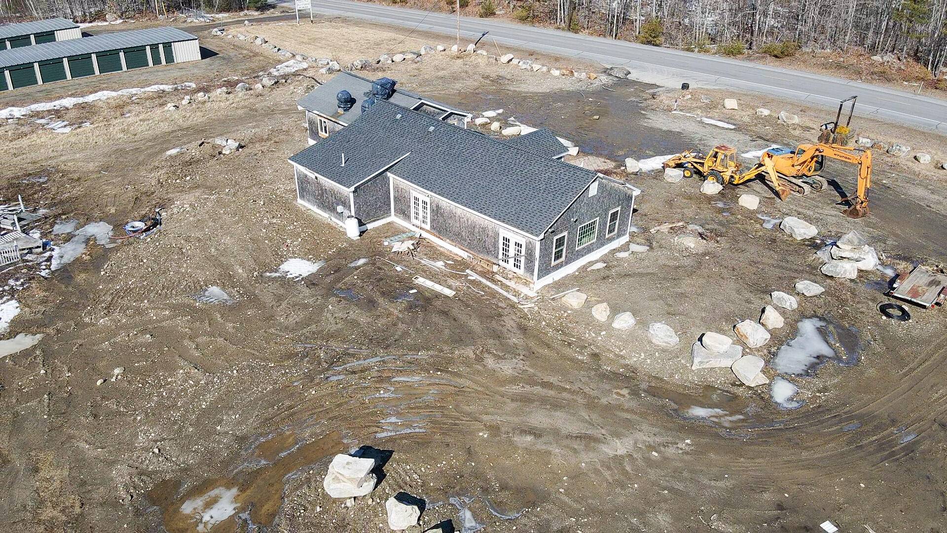 Whitefield, ME 04353,52 Augusta RD