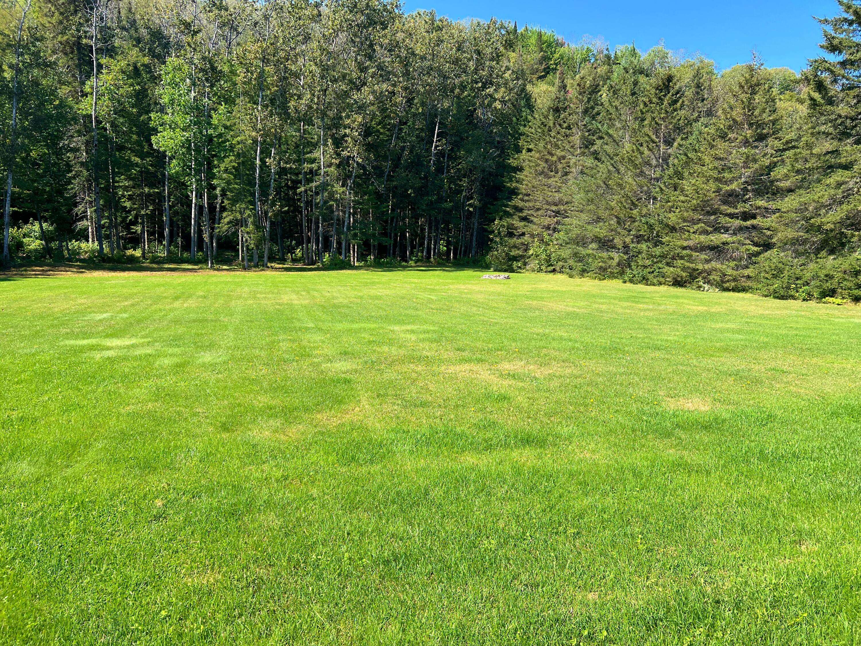 Fort Kent, ME 04743,127 Bradbury RD