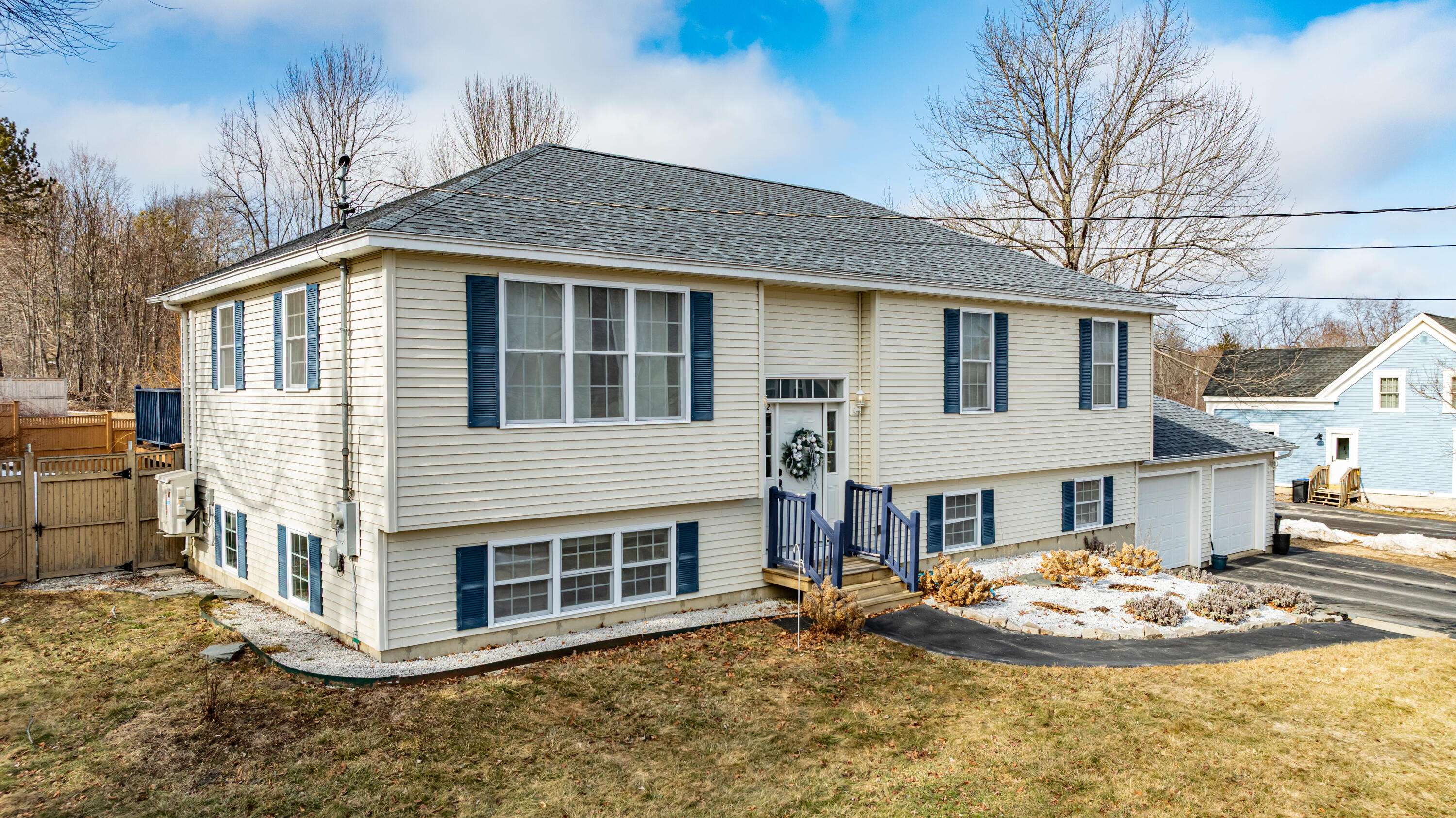 Winterport, ME 04496,52 Mechanic ST