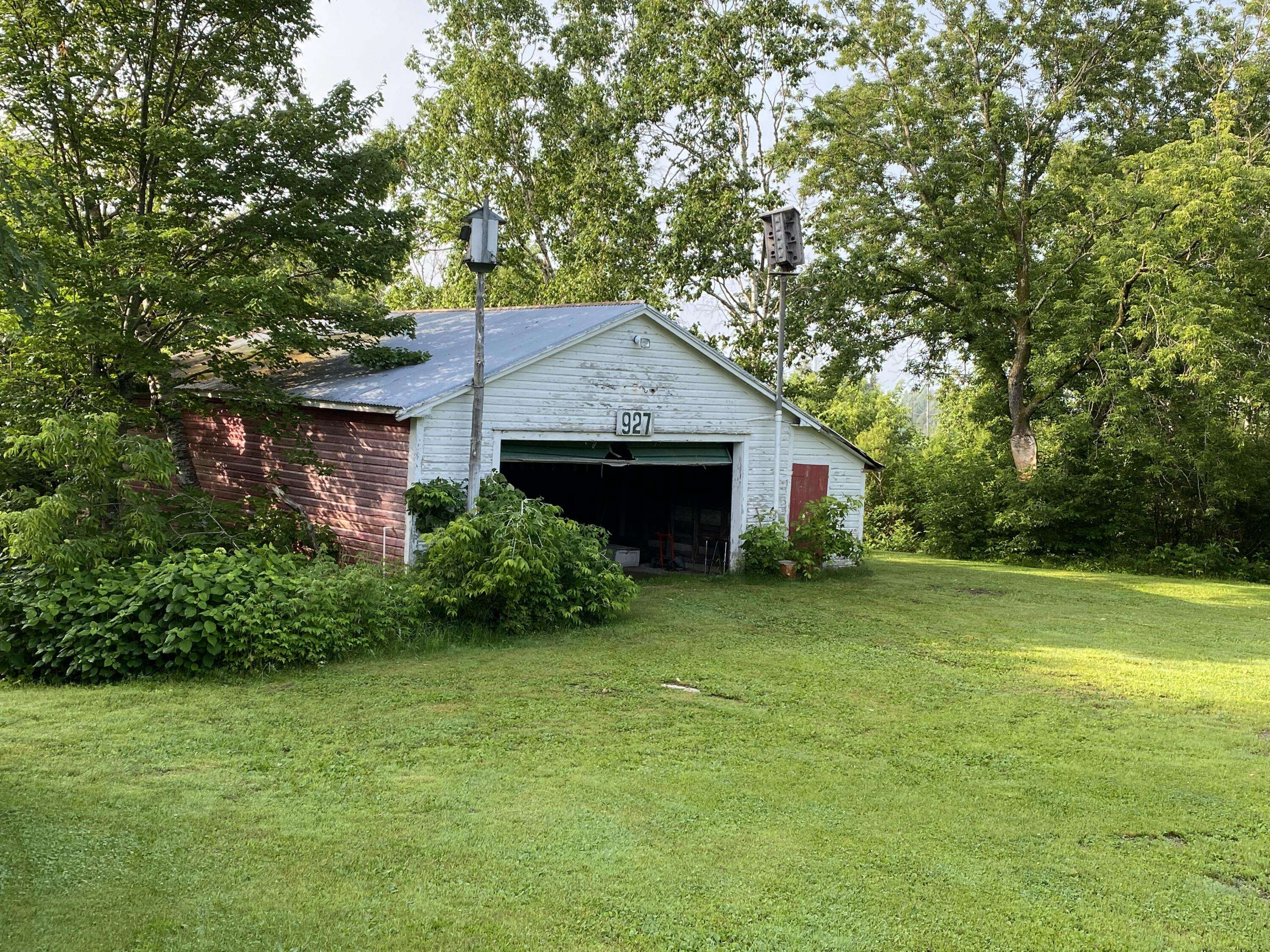 Caswell, ME 04750,927 Van Buren RD