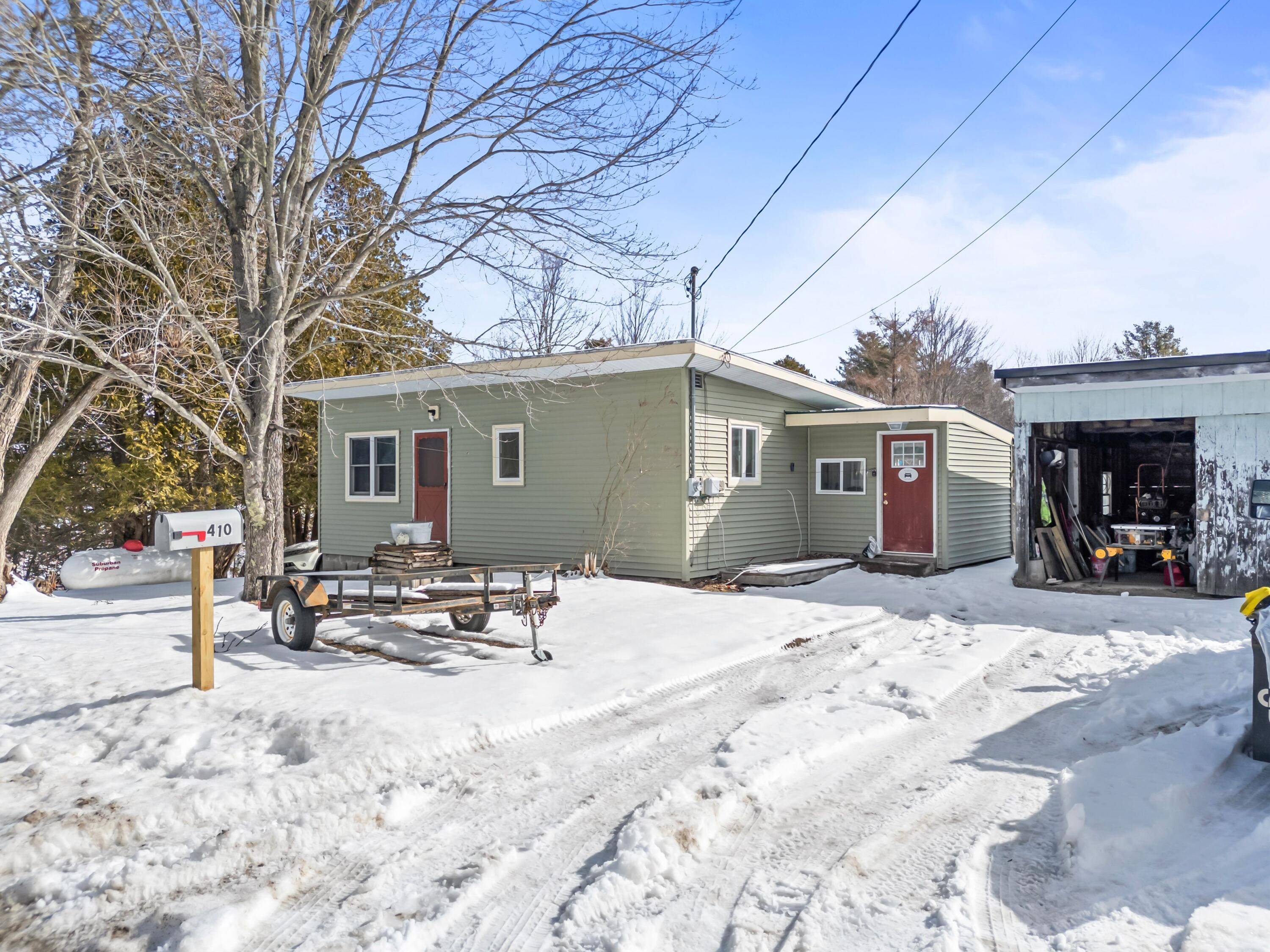 Livermore, ME 04253,410 Boothby RD