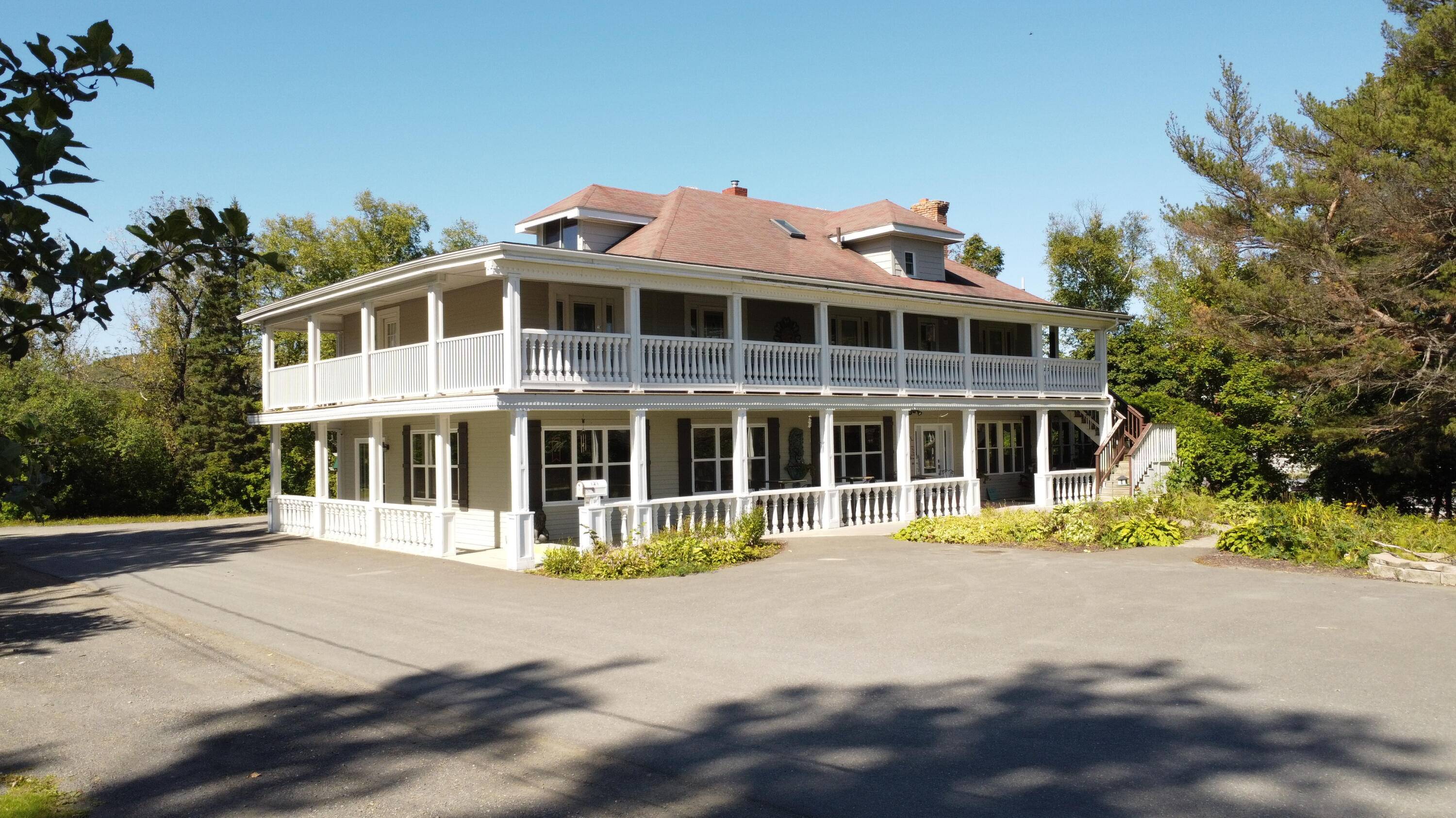 Madawaska, ME 04756,121 Fraser AVE