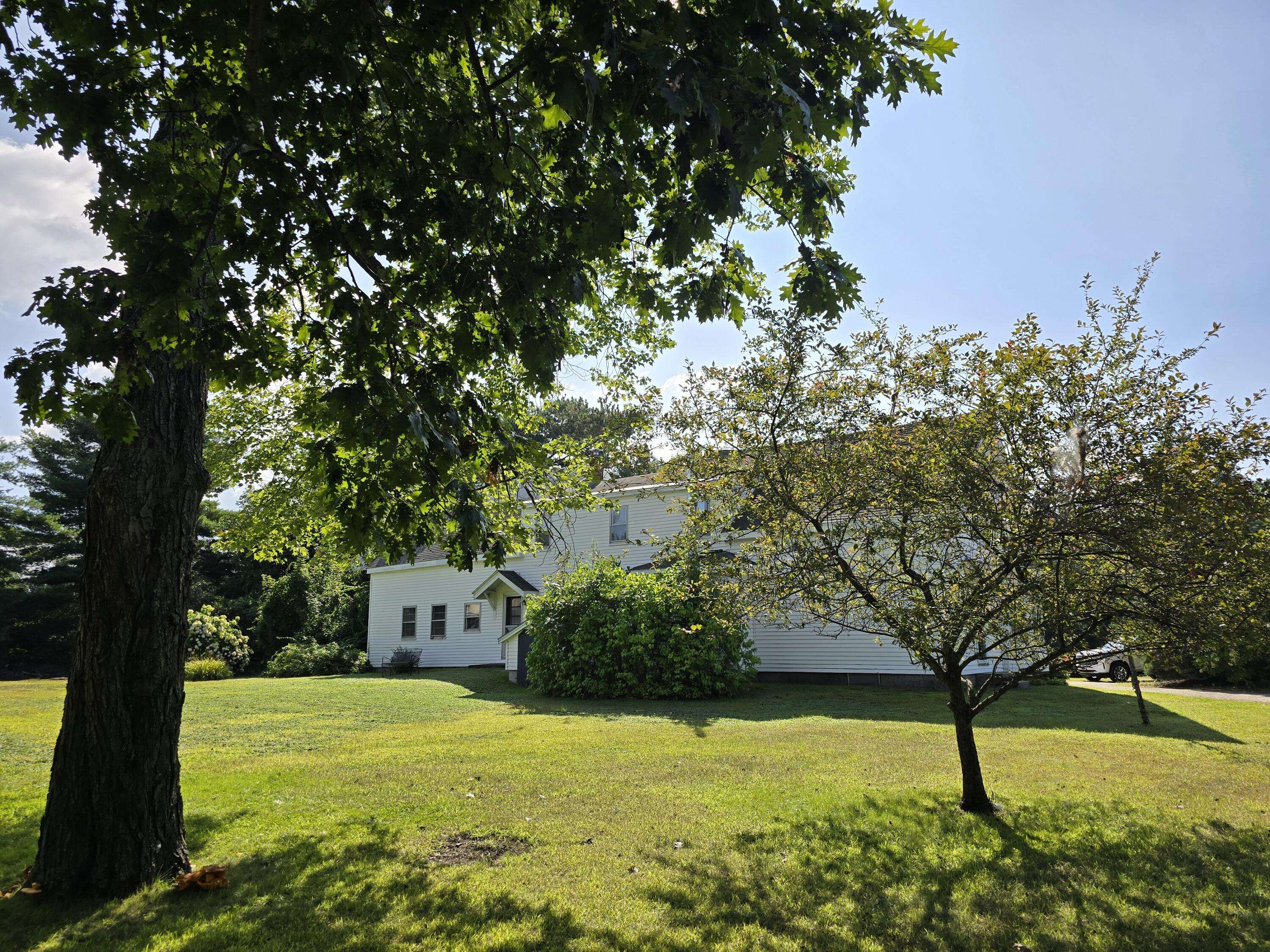 Gray, ME 04039,112 Shaker RD