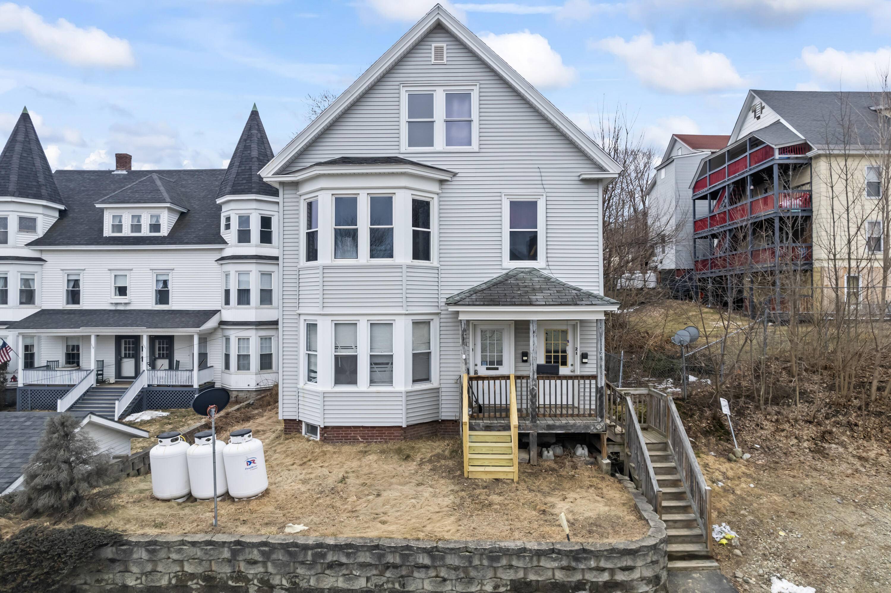 Rumford, ME 04276,123 York ST